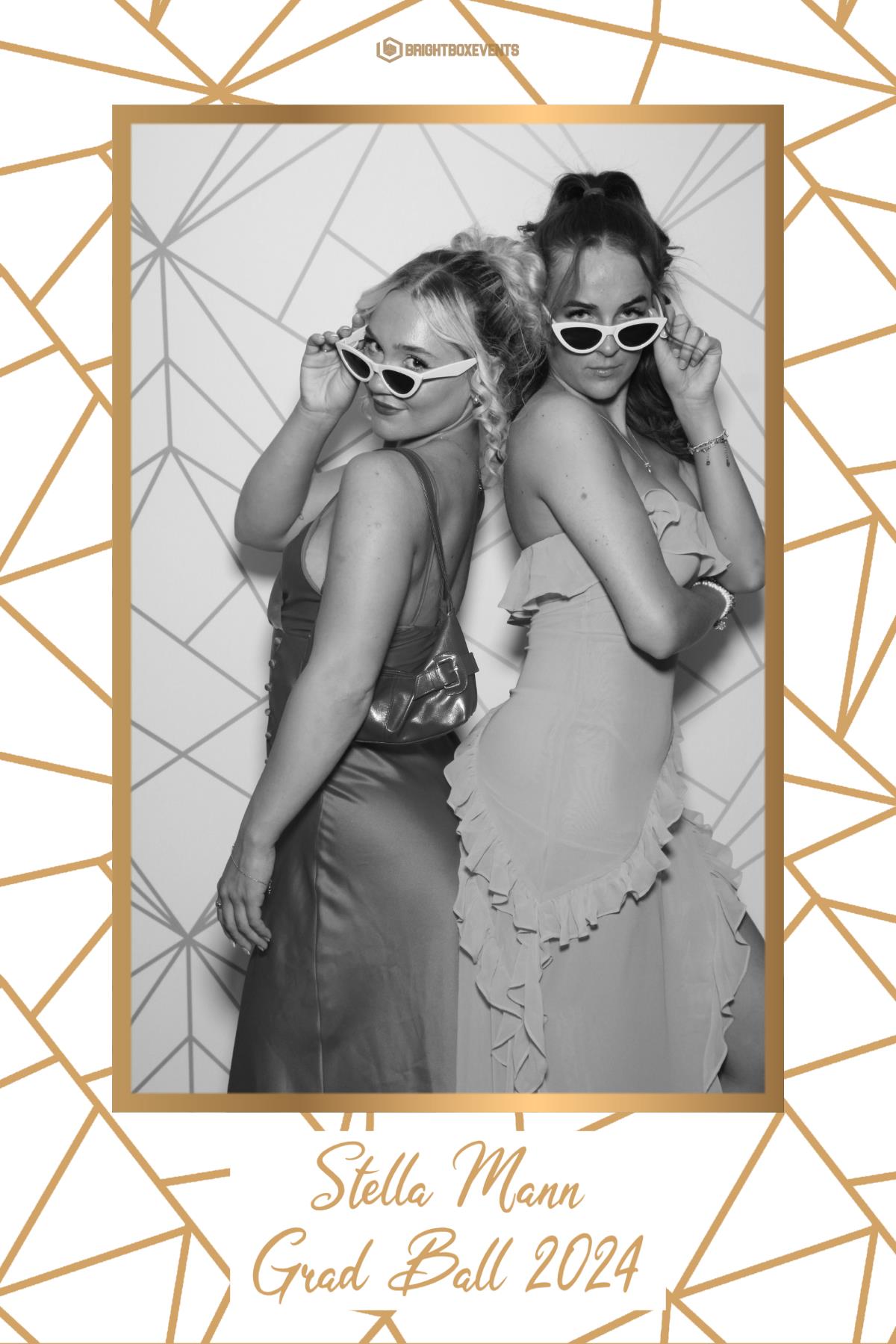 Stella Mann Grad Ball 2024 | View more photos from the event at gallery.brightboxevents.co.uk/u/BrightBoxEvents/Stella-Mann-Grad-Ball-2024