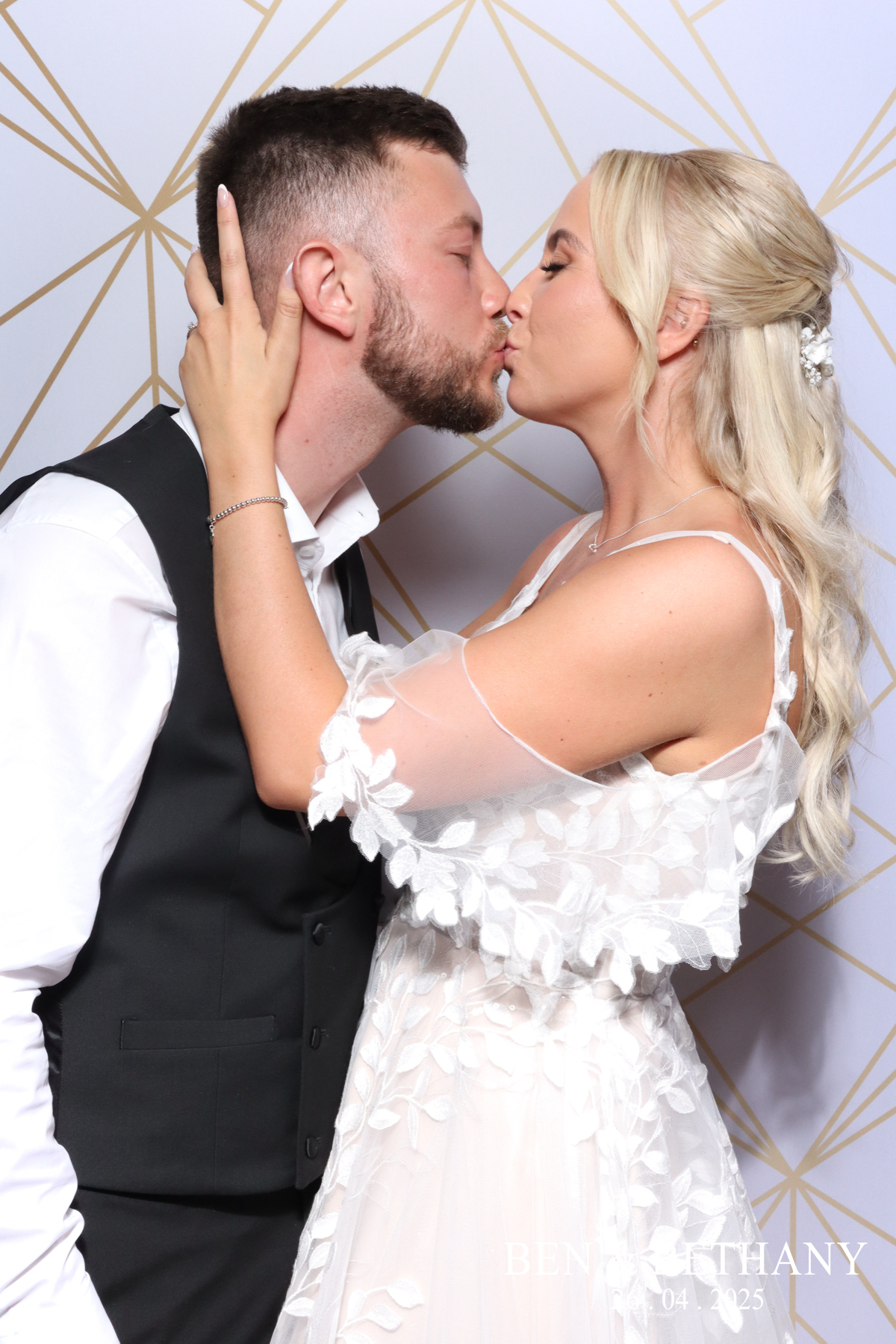 Ben & Bethany | View more photos from the event at gallery.brightboxevents.co.uk/u/BrightBoxEvents/Ben-Bethany