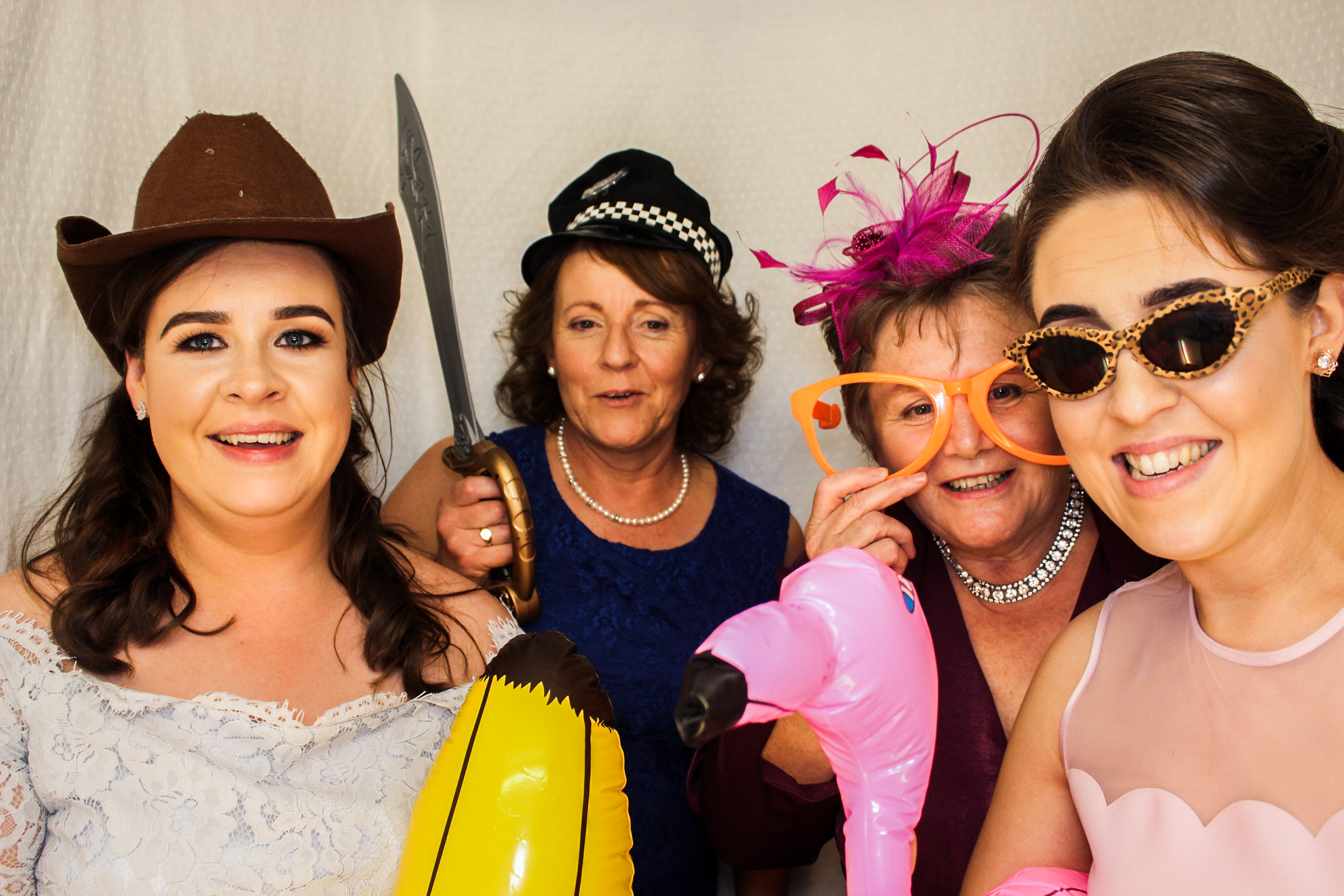 Jessica & Gareth | View more photos from the event at gallery.capturecube.co.uk/u/Capture-Cube/Jessica-Gareth