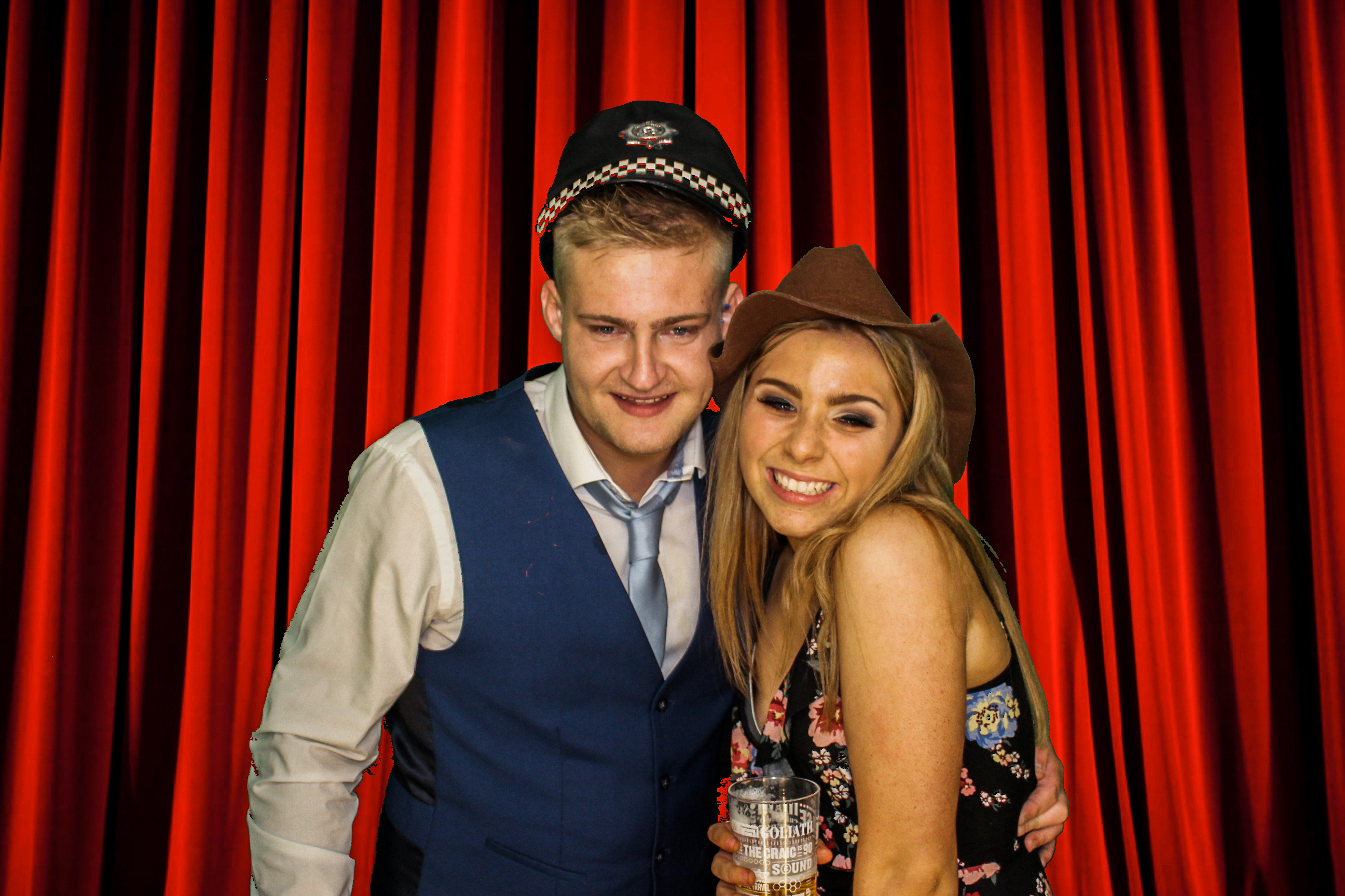 Jessica & Gareth | View more photos from the event at gallery.capturecube.co.uk/u/Capture-Cube/Jessica-Gareth