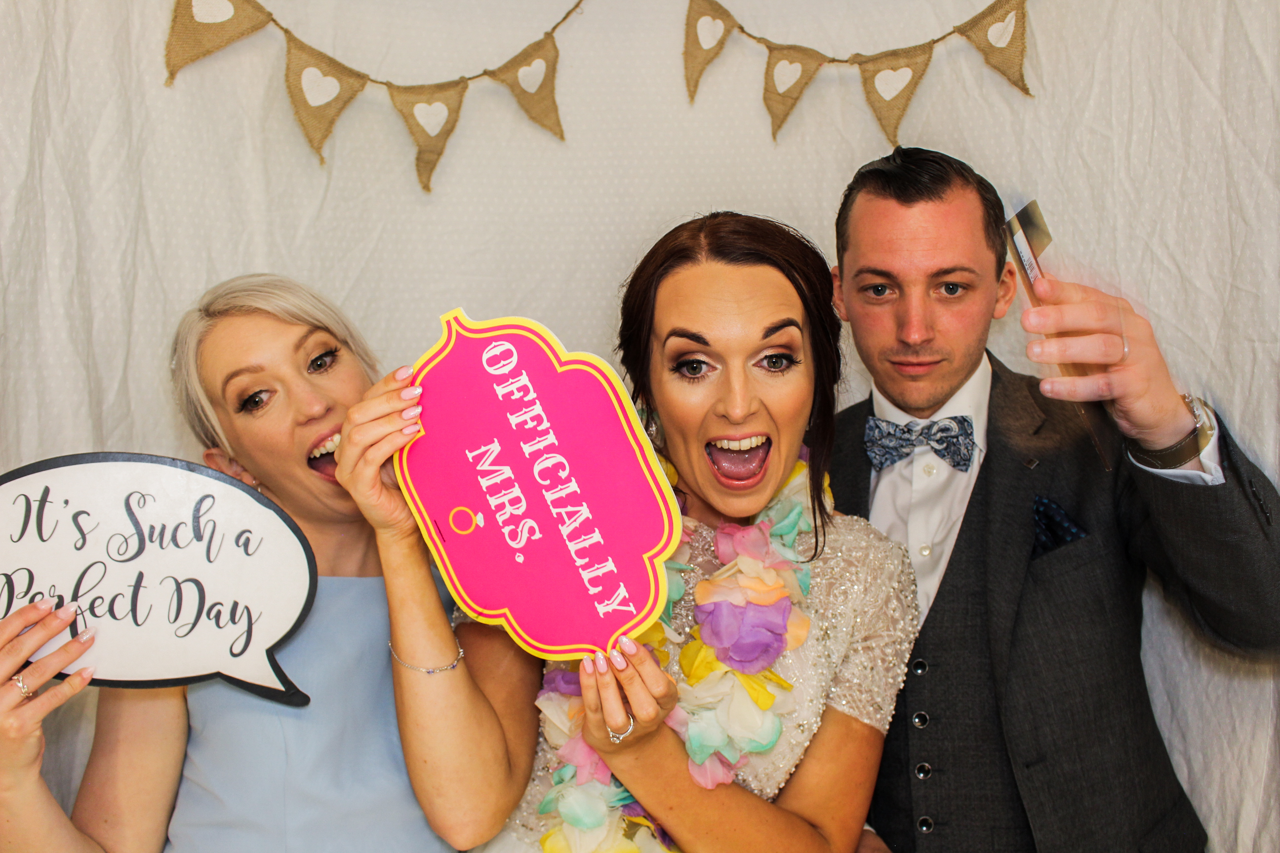 Anna & Eoghan's Wedding | View more photos from the event at gallery.capturecube.co.uk/u/Capture-Cube/Anna-Eoghans-Wedding