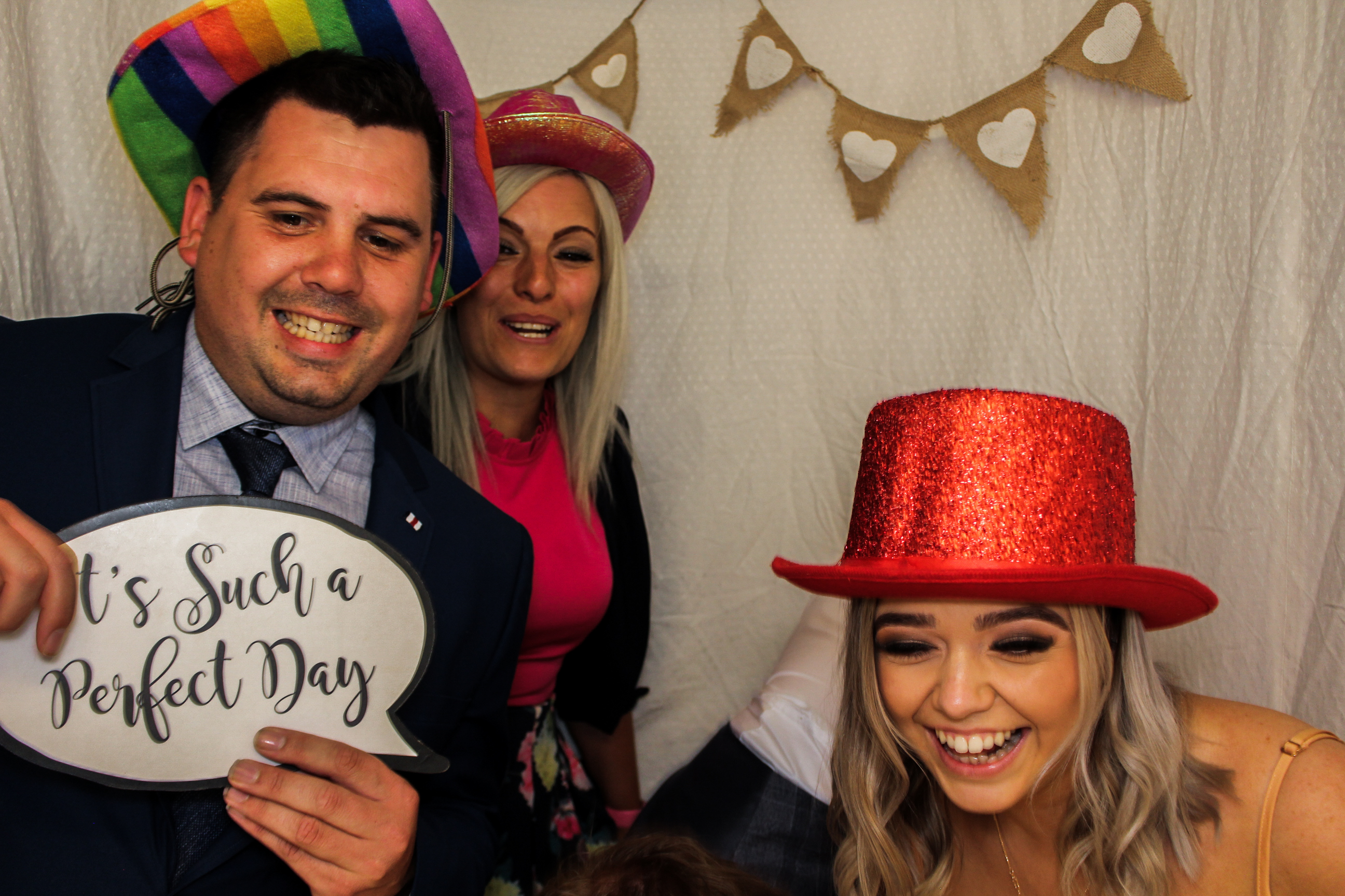 Darina & Ciarán's Wedding | View more photos from the event at gallery.capturecube.co.uk/u/Capture-Cube/Darina-Ciaráns-Wedding