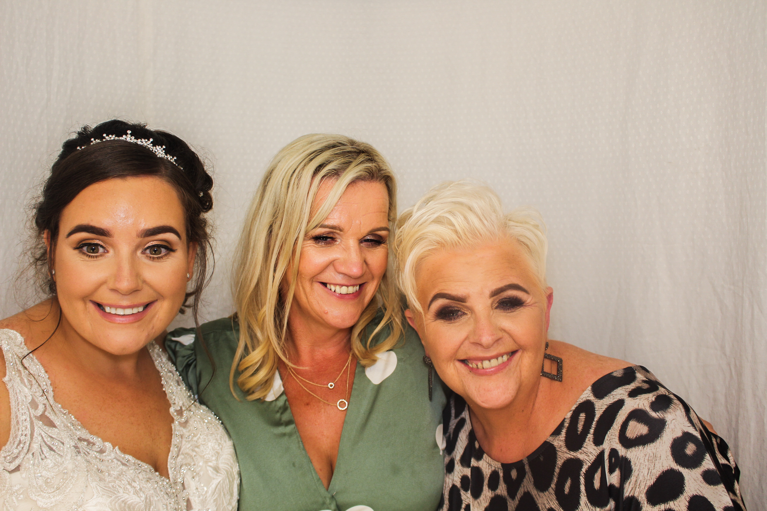 Roisin & Martin's Wedding | View more photos from the event at gallery.capturecube.co.uk/u/Capture-Cube/Roisin-Martins-Wedding