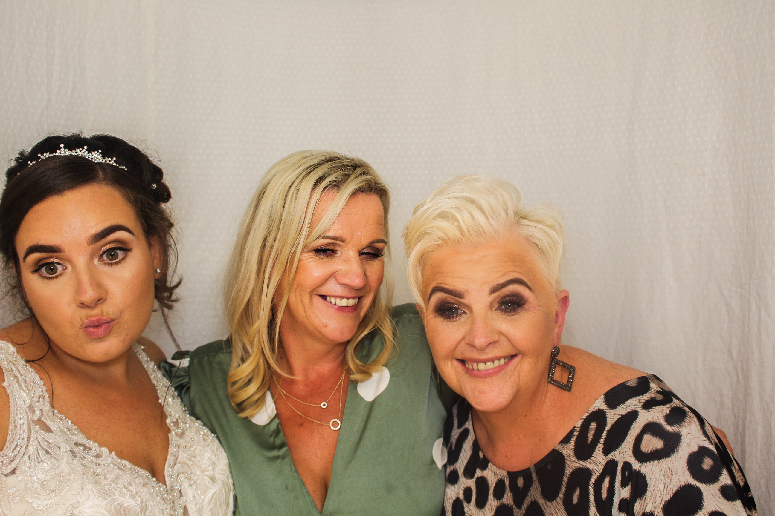 Roisin & Martin's Wedding | View more photos from the event at gallery.capturecube.co.uk/u/Capture-Cube/Roisin-Martins-Wedding
