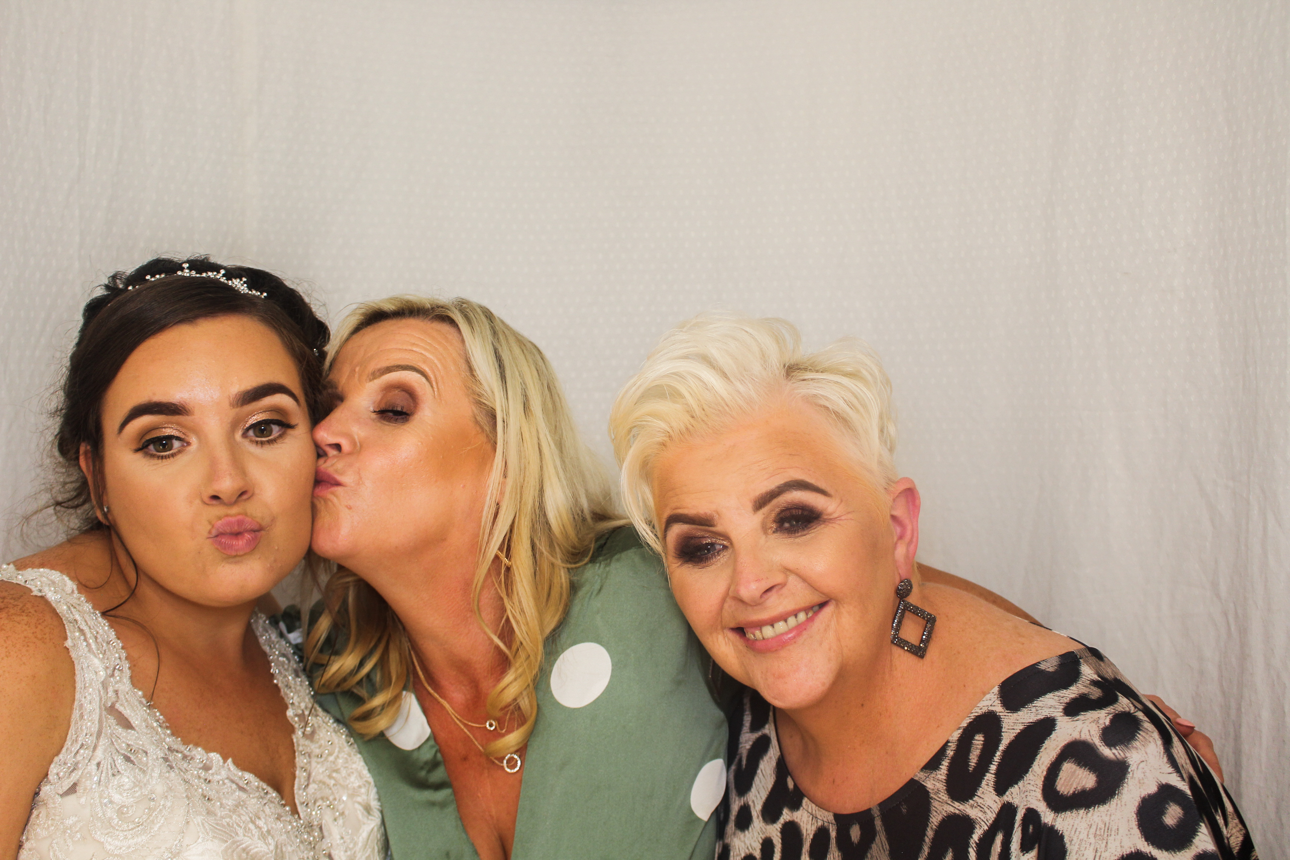 Roisin & Martin's Wedding | View more photos from the event at gallery.capturecube.co.uk/u/Capture-Cube/Roisin-Martins-Wedding