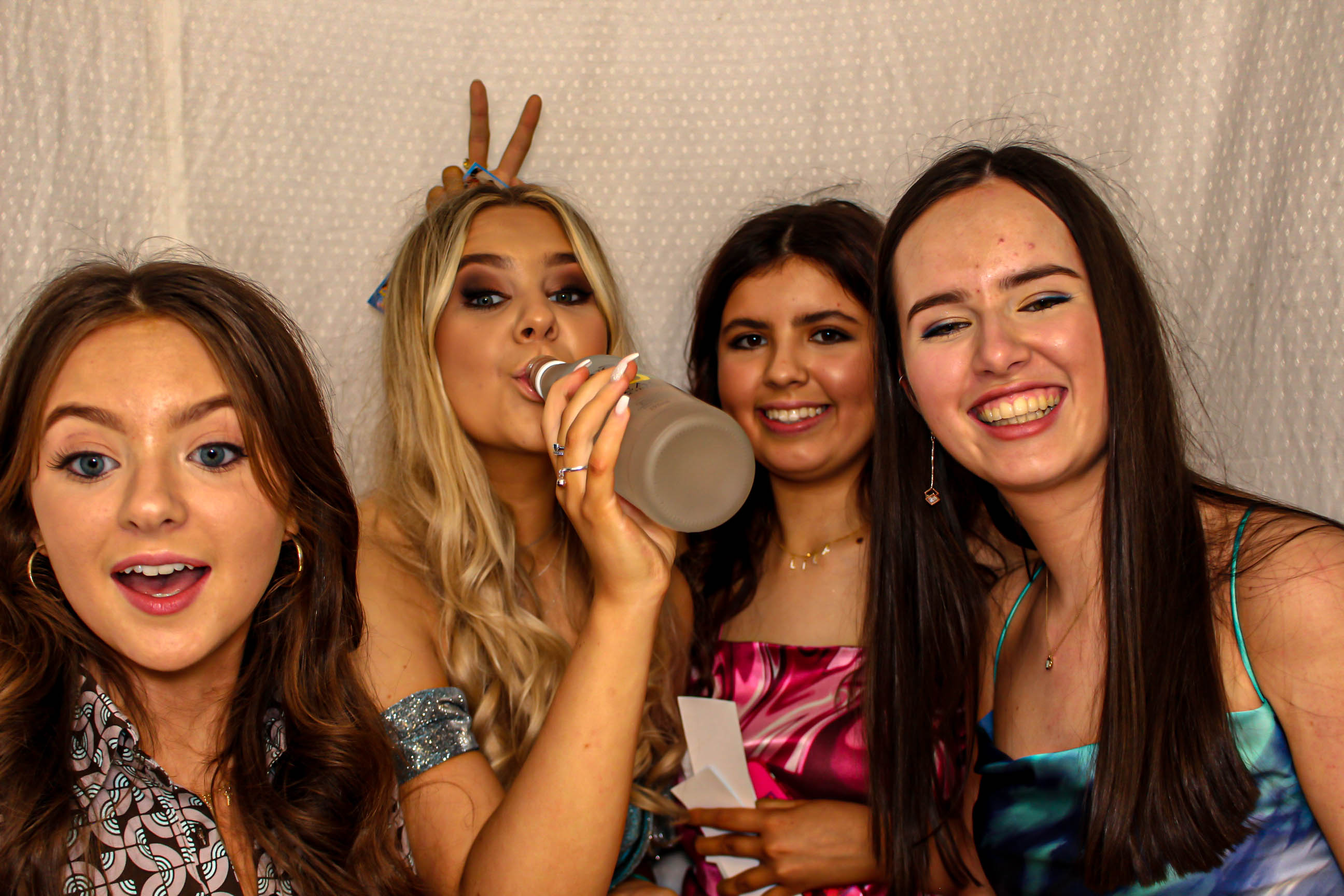Lucy's 18th Birthday Party | View more photos from the event at gallery.capturecube.co.uk/u/Capture-Cube/Lucys-18th-Birthday-Party
