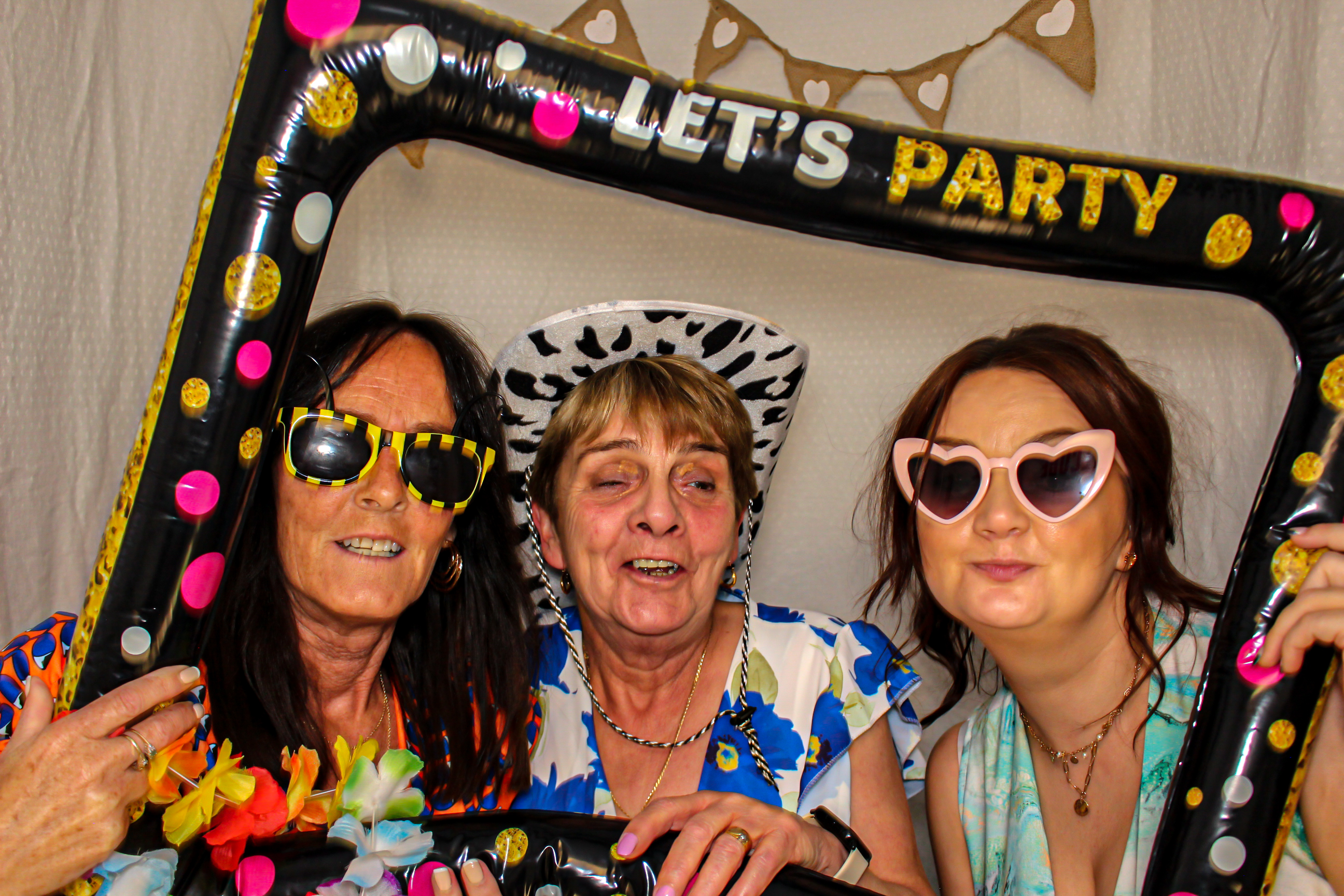 Caoimhe & Brendan’s Wedding | View more photos from the event at gallery.capturecube.co.uk/u/Capture-Cube/Caoimhe-Brendan’s-Wedding