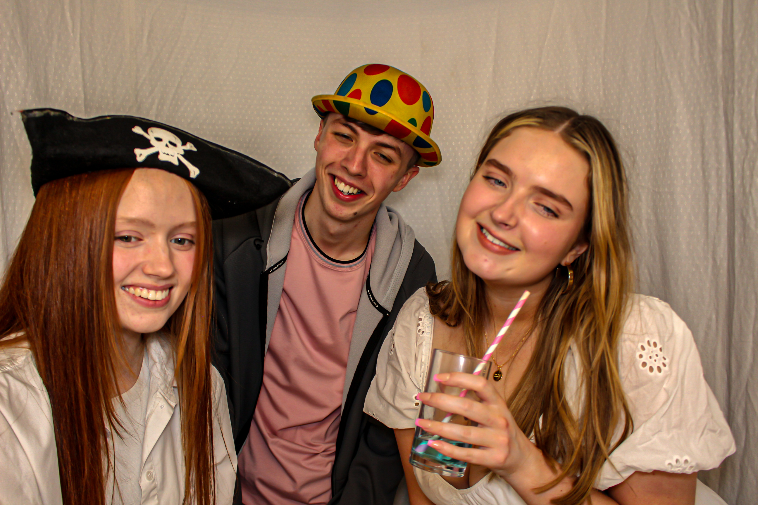 Catherine & Niamh's 18th Birthday Party | View more photos from the event at gallery.capturecube.co.uk/u/Capture-Cube/Catherine-Niamhs-18th-Birthday-Party