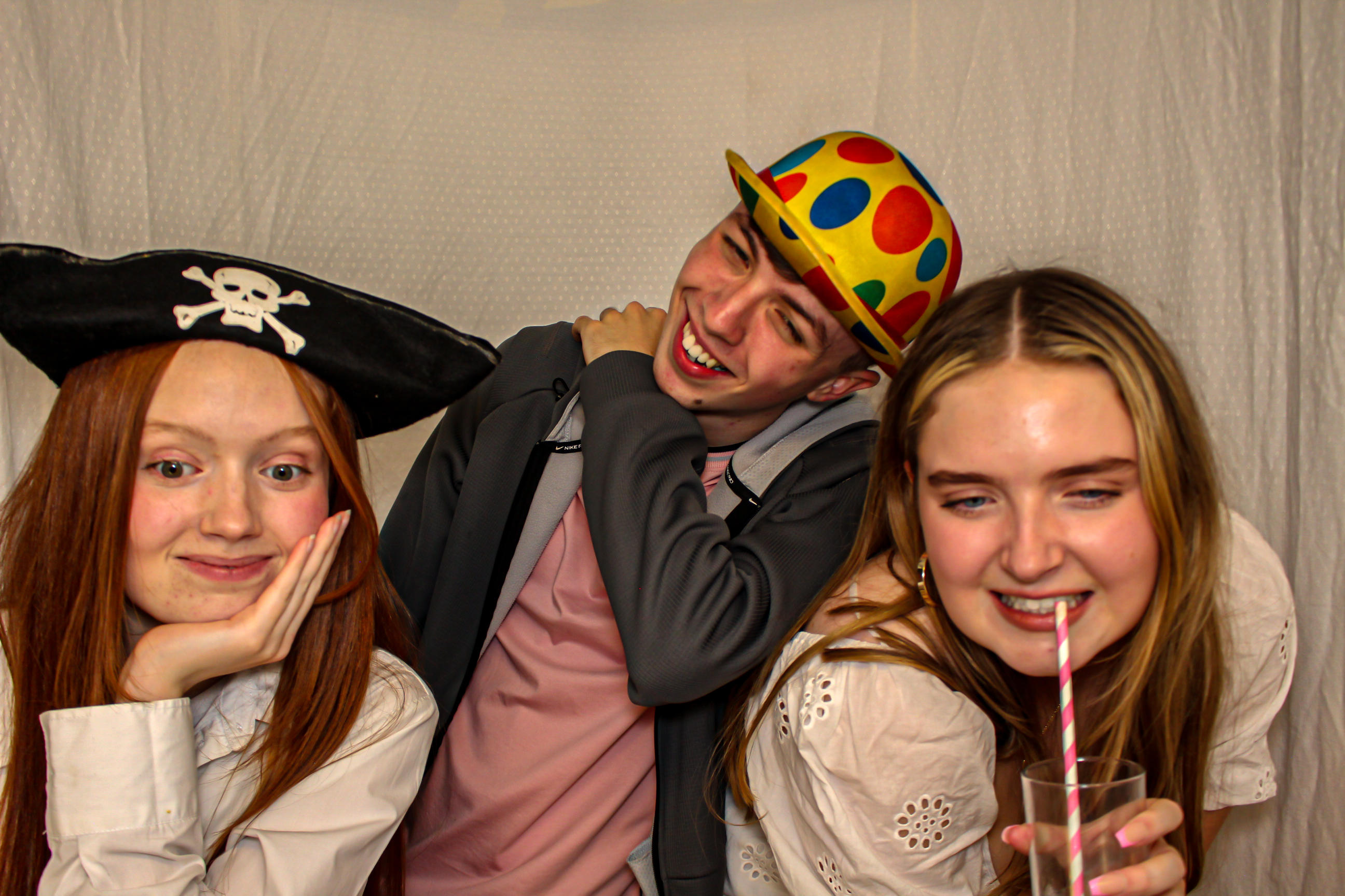 Catherine & Niamh's 18th Birthday Party | View more photos from the event at gallery.capturecube.co.uk/u/Capture-Cube/Catherine-Niamhs-18th-Birthday-Party