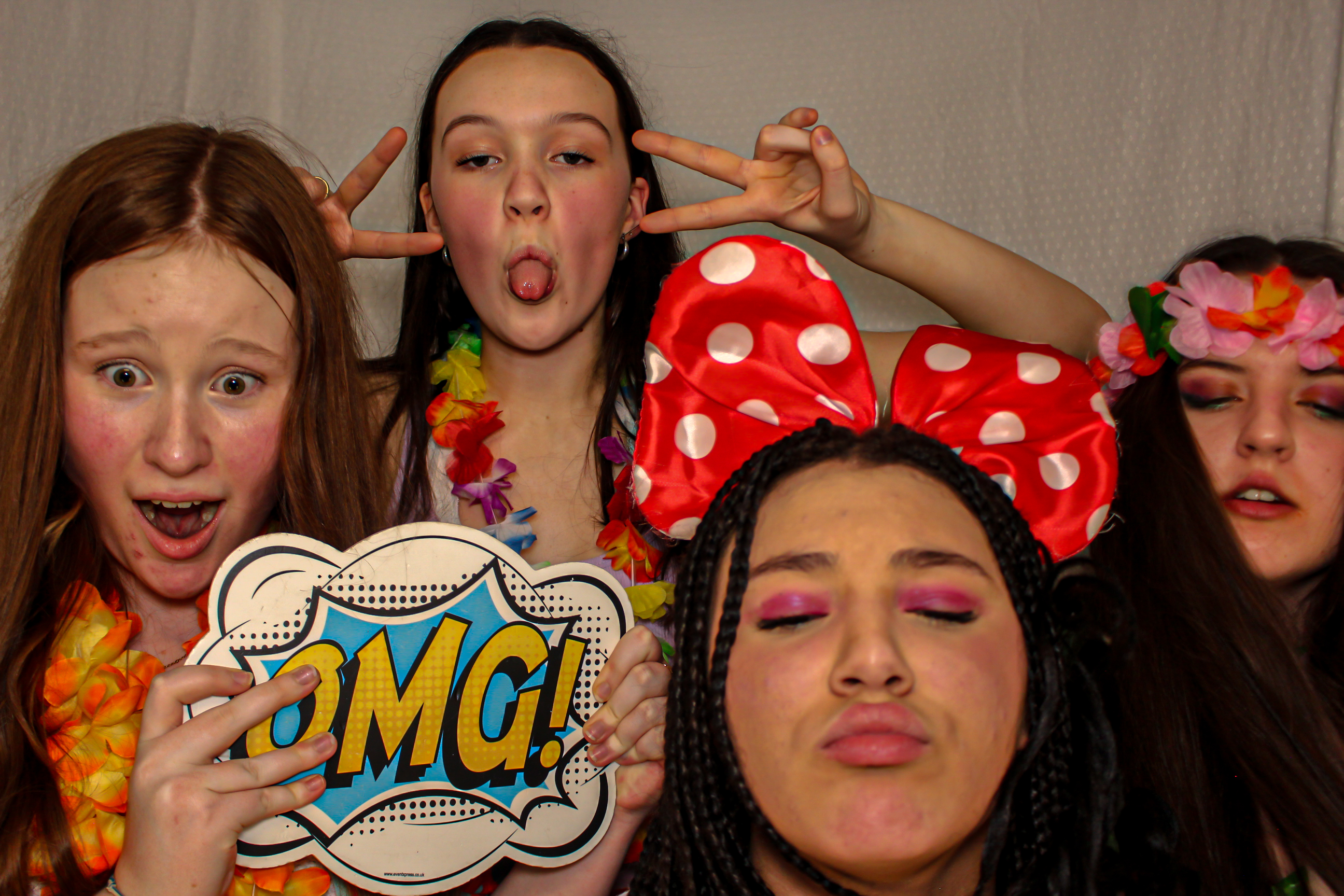 Connie's 16th Birthday Party | View more photos from the event at gallery.capturecube.co.uk/u/Capture-Cube/Connies-16th-Birthday-Party