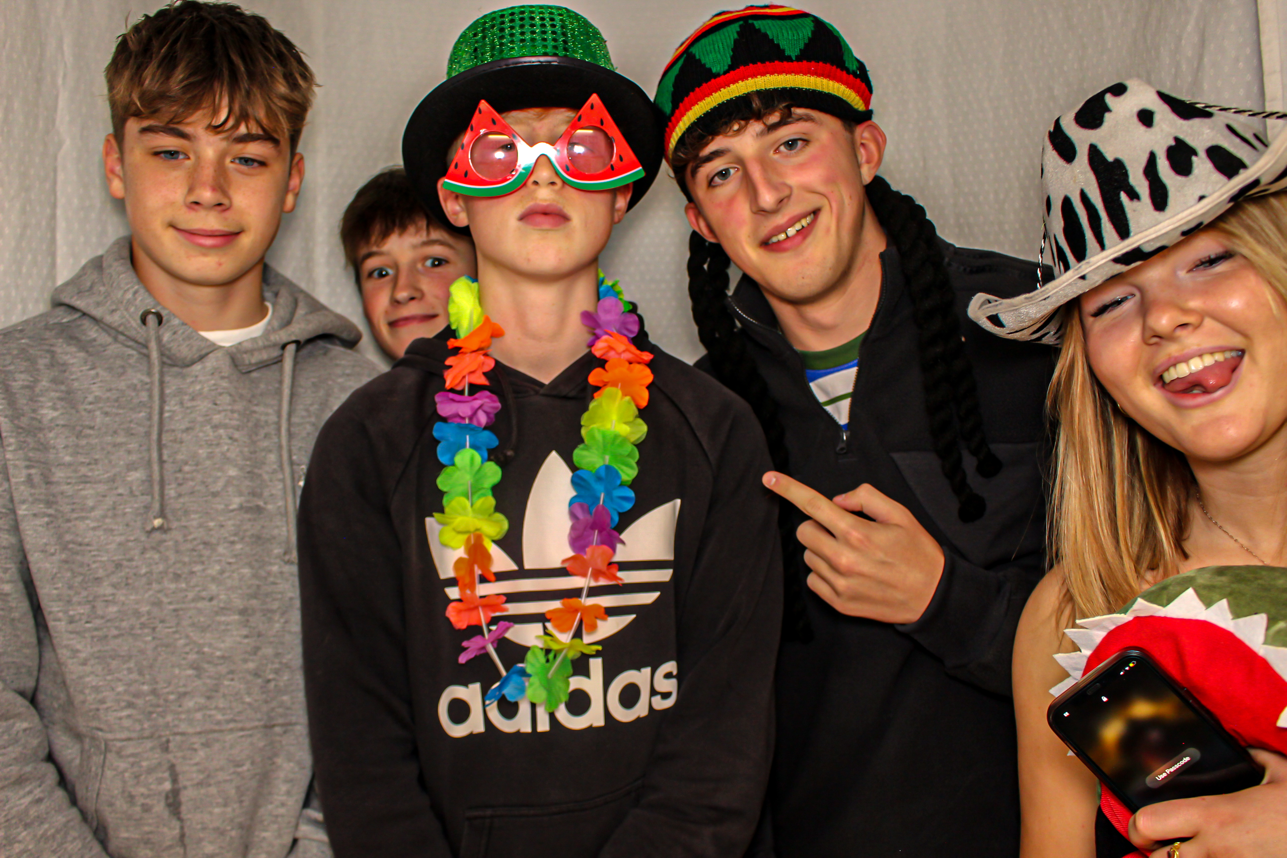 Naomi's16th Birthday Party | View more photos from the event at gallery.capturecube.co.uk/u/Capture-Cube/Naomis16th-Birthday-Party