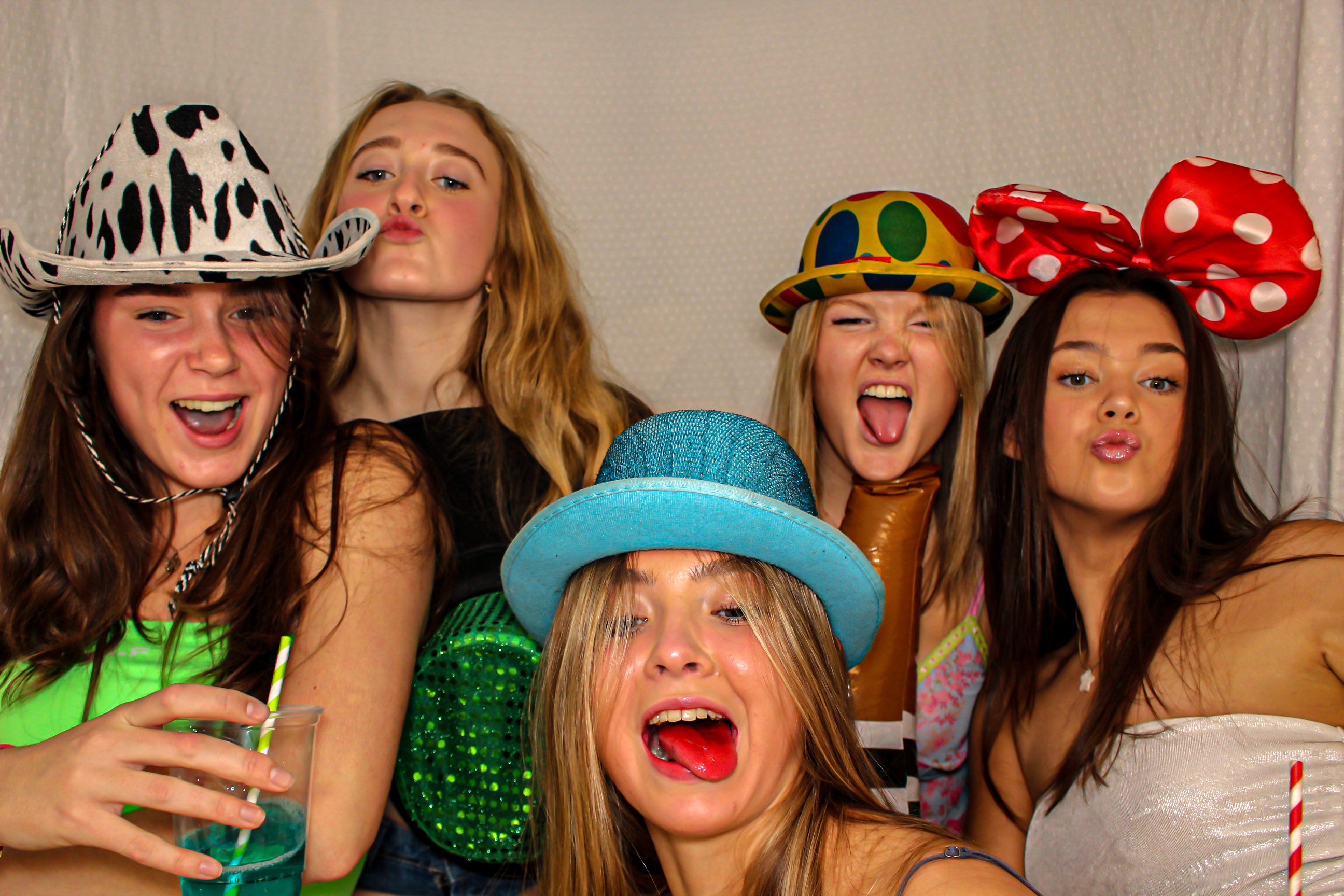 Naomi's16th Birthday Party | View more photos from the event at gallery.capturecube.co.uk/u/Capture-Cube/Naomis16th-Birthday-Party