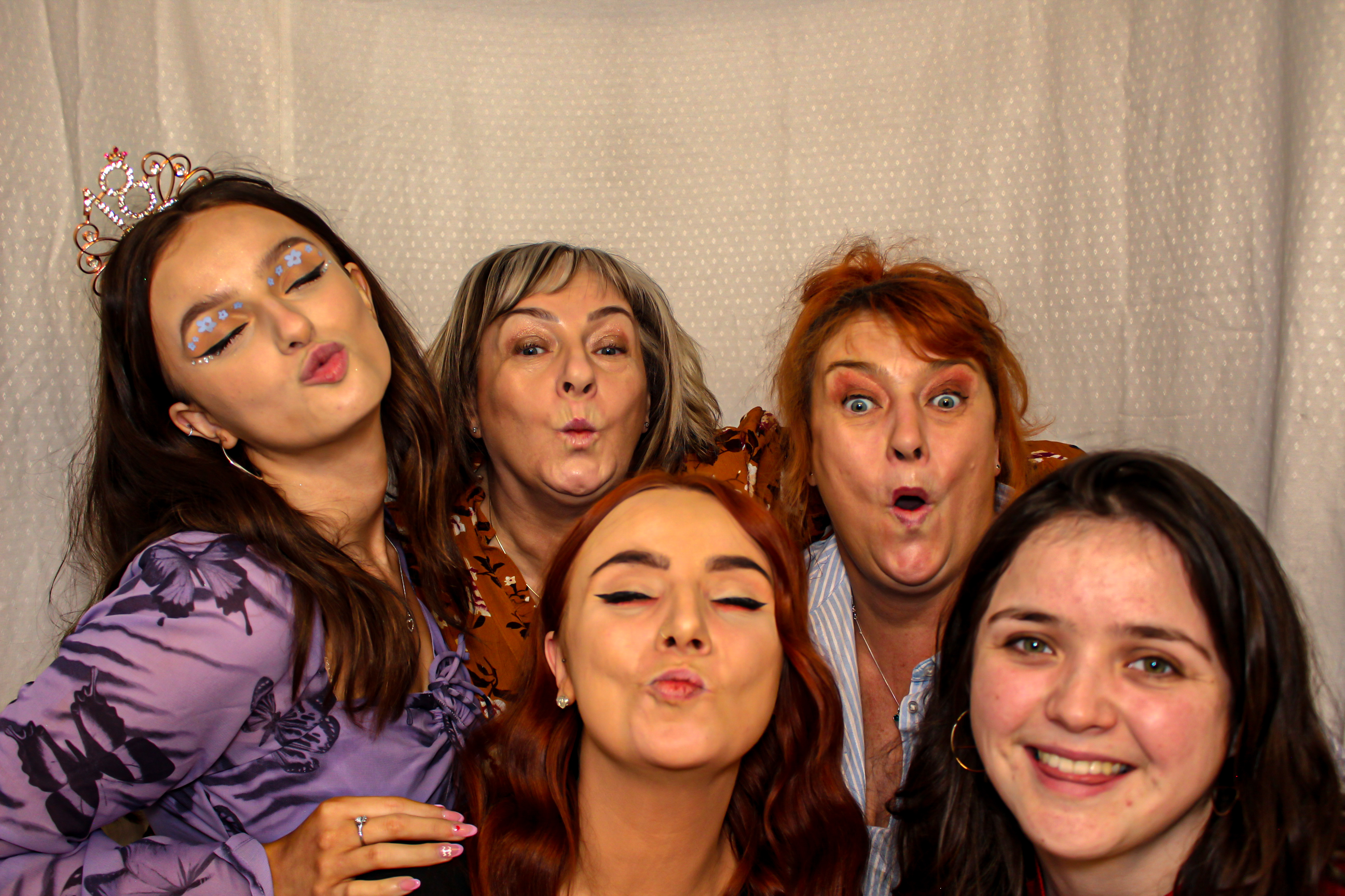 Serena's 18th Birthday Party | View more photos from the event at gallery.capturecube.co.uk/u/Capture-Cube/Serenas-18th-Birthday-Party
