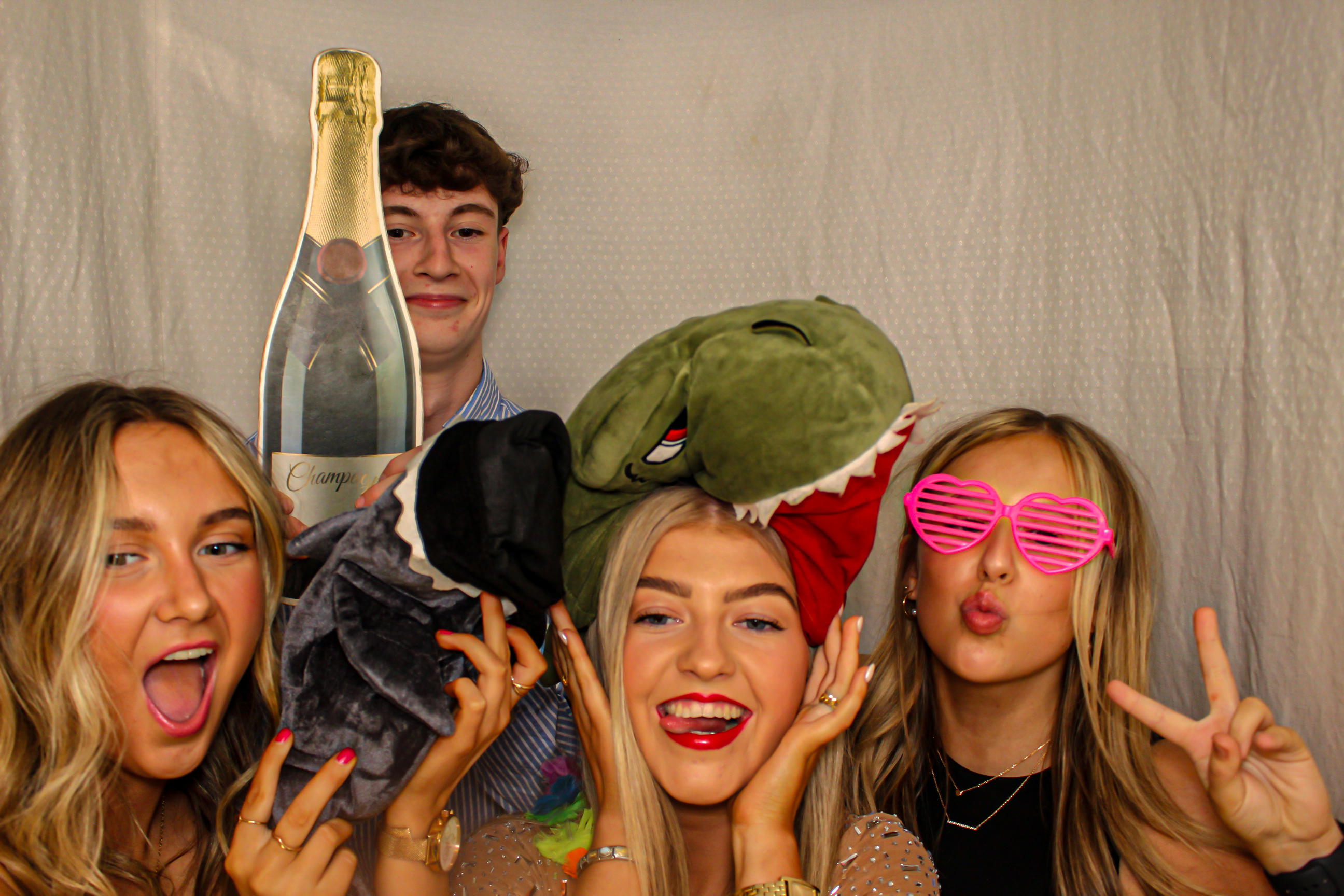 Emily's 18th Birthday Party | View more photos from the event at gallery.capturecube.co.uk/u/Capture-Cube/Emilys-18th-Birthday-Party