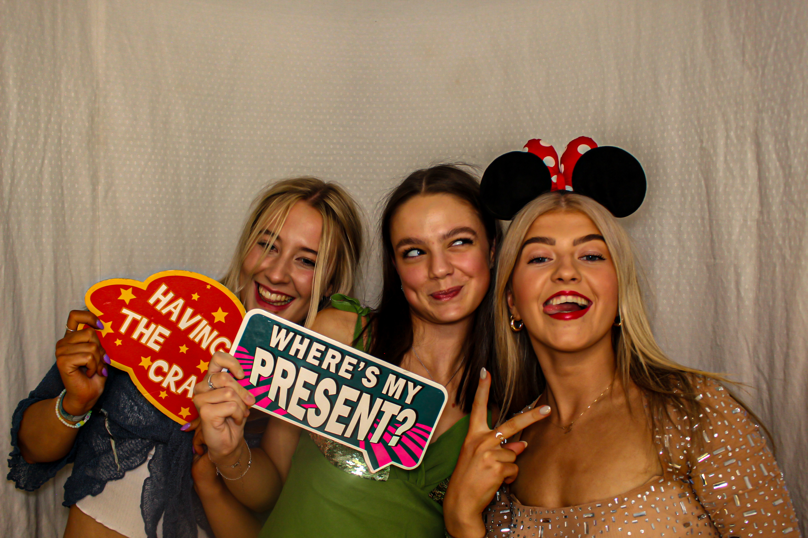 Emily's 18th Birthday Party | View more photos from the event at gallery.capturecube.co.uk/u/Capture-Cube/Emilys-18th-Birthday-Party