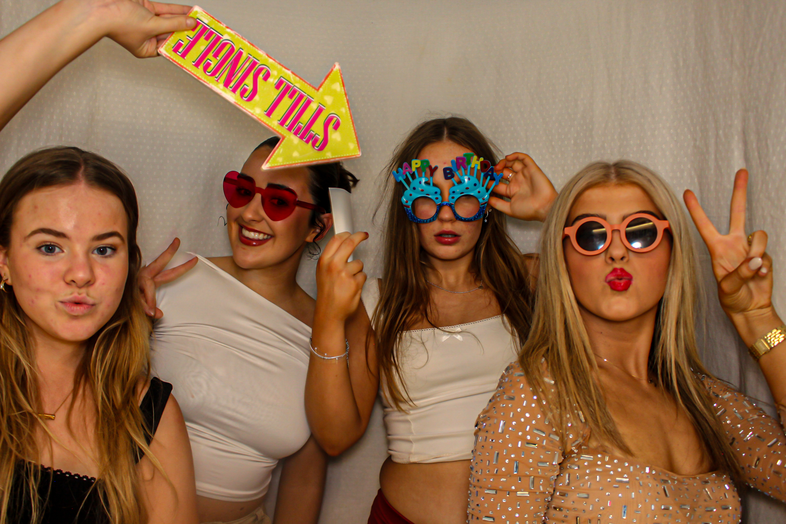 Emily's 18th Birthday Party | View more photos from the event at gallery.capturecube.co.uk/u/Capture-Cube/Emilys-18th-Birthday-Party