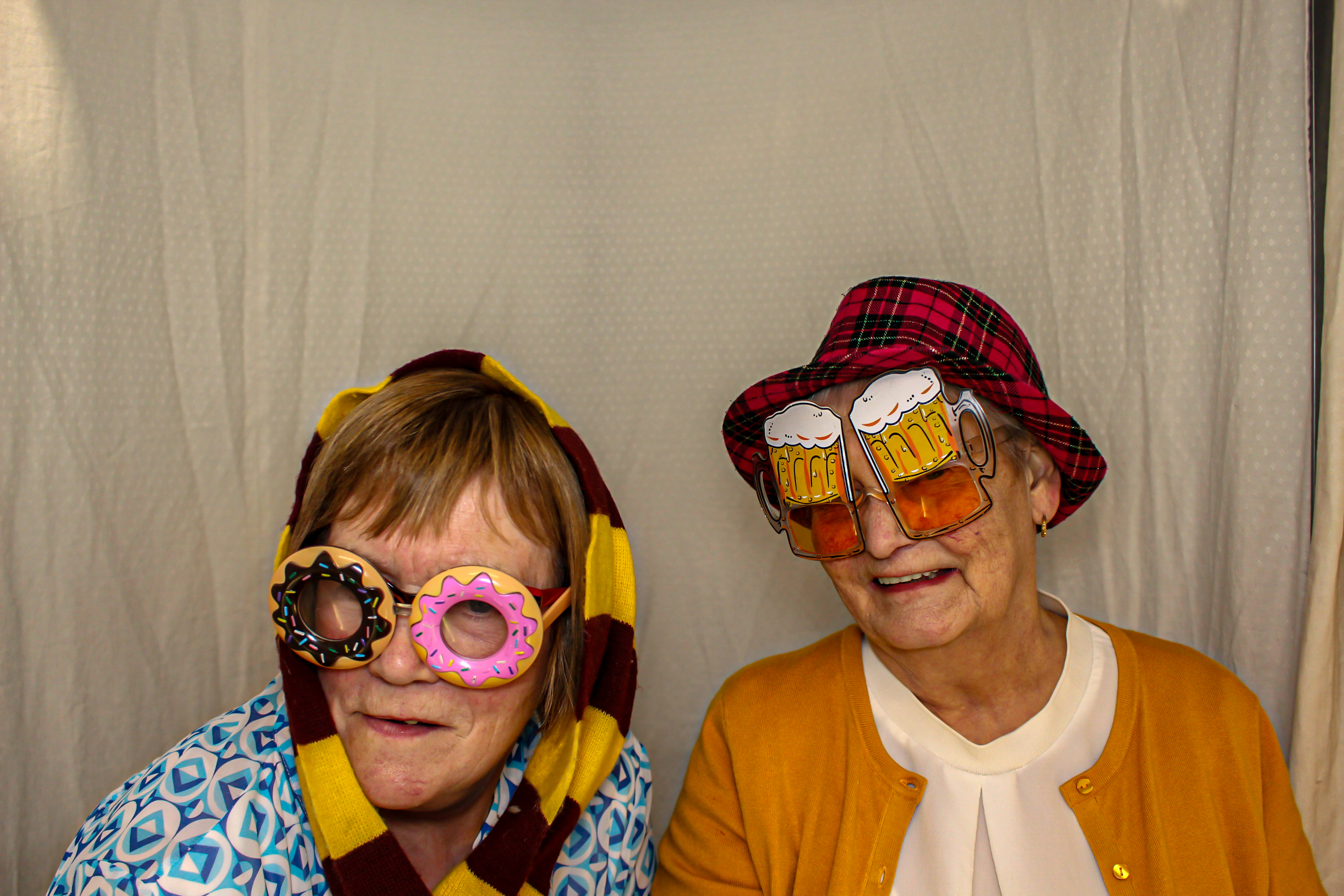 Mary's 70th Birthday Party | View more photos from the event at gallery.capturecube.co.uk/u/Capture-Cube/Marys-70th-Birthday-Party-0