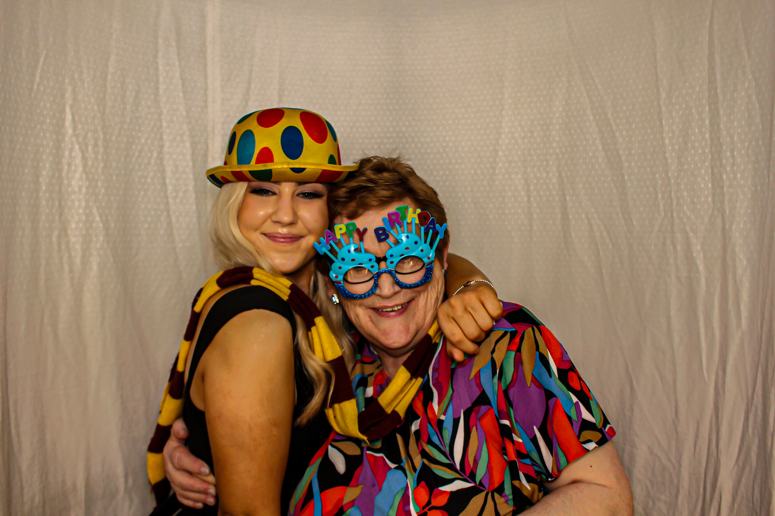 Mary's 70th Birthday Party | View more photos from the event at gallery.capturecube.co.uk/u/Capture-Cube/Marys-70th-Birthday-Party-0