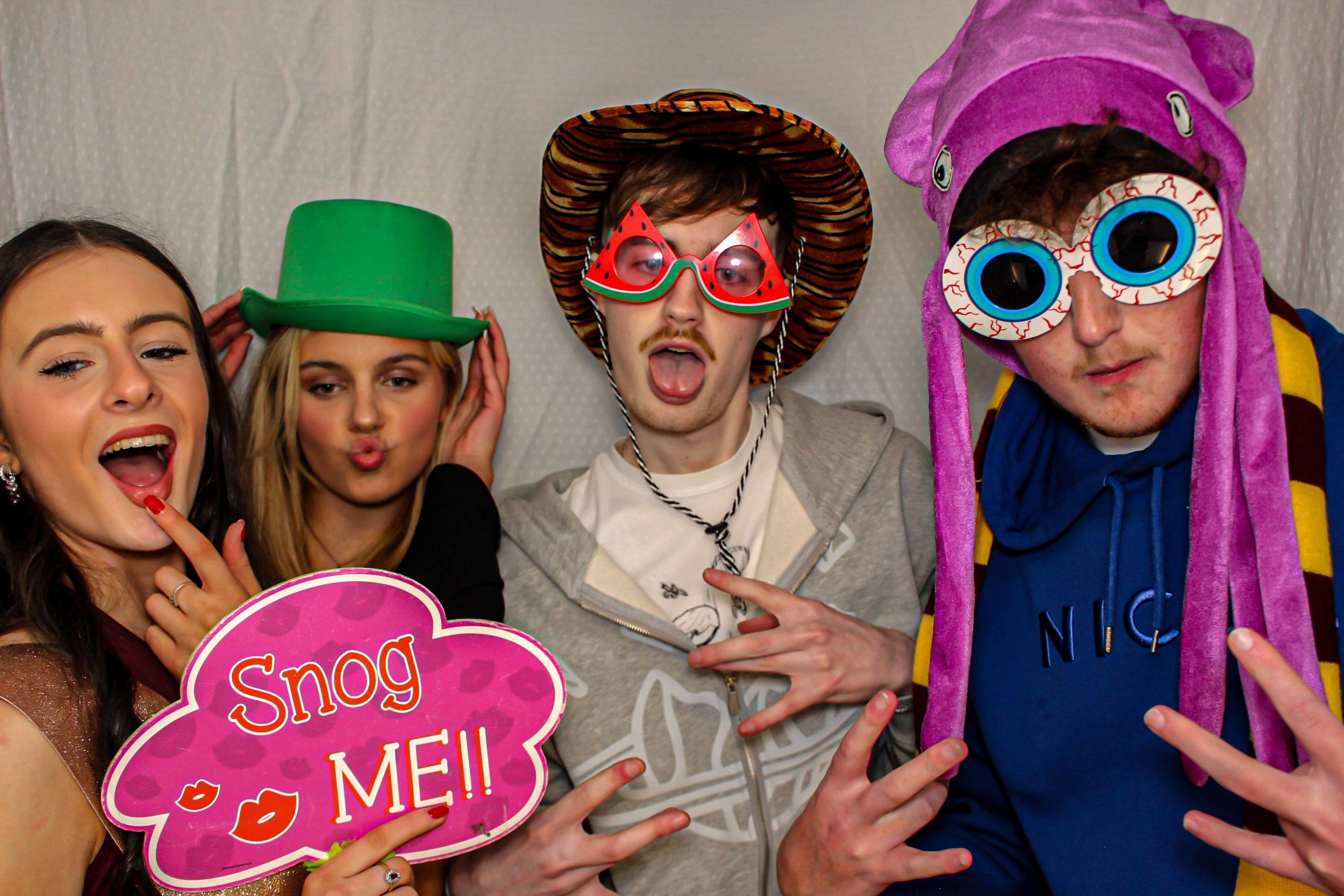 Hallie's 18th Birthday Party | View more photos from the event at gallery.capturecube.co.uk/u/Capture-Cube/Hallies-18th-Birthday-Party
