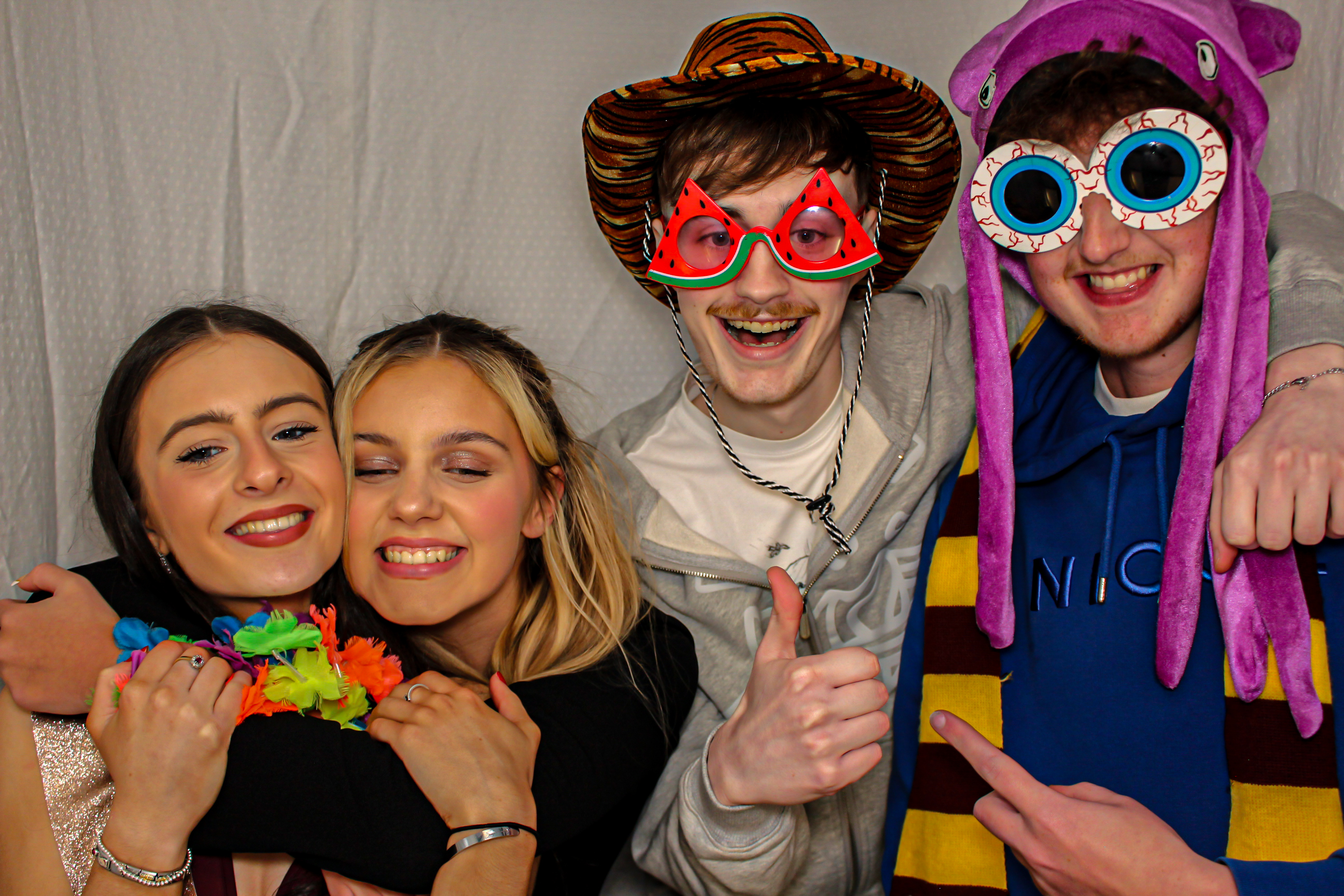 Hallie's 18th Birthday Party | View more photos from the event at gallery.capturecube.co.uk/u/Capture-Cube/Hallies-18th-Birthday-Party