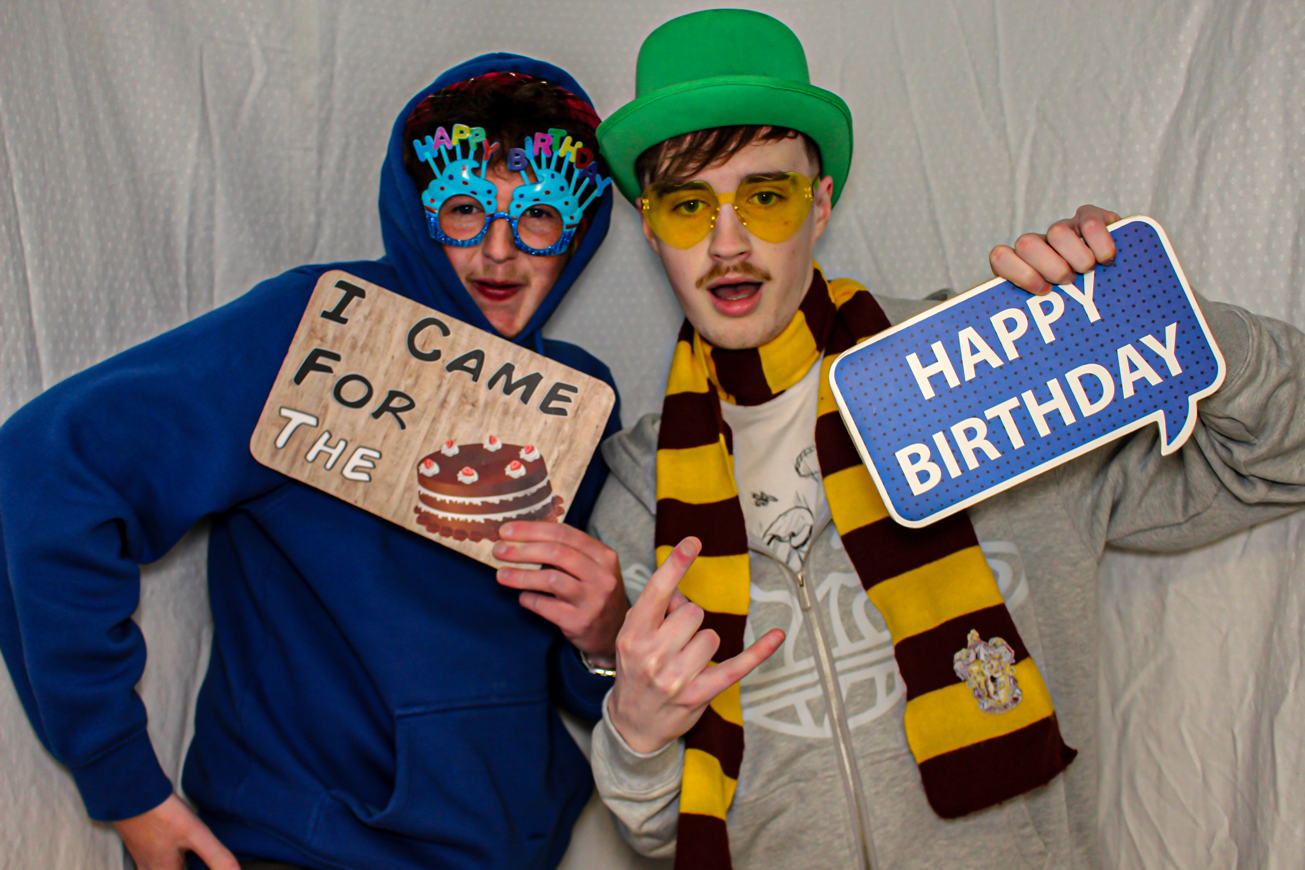 Hallie's 18th Birthday Party | View more photos from the event at gallery.capturecube.co.uk/u/Capture-Cube/Hallies-18th-Birthday-Party