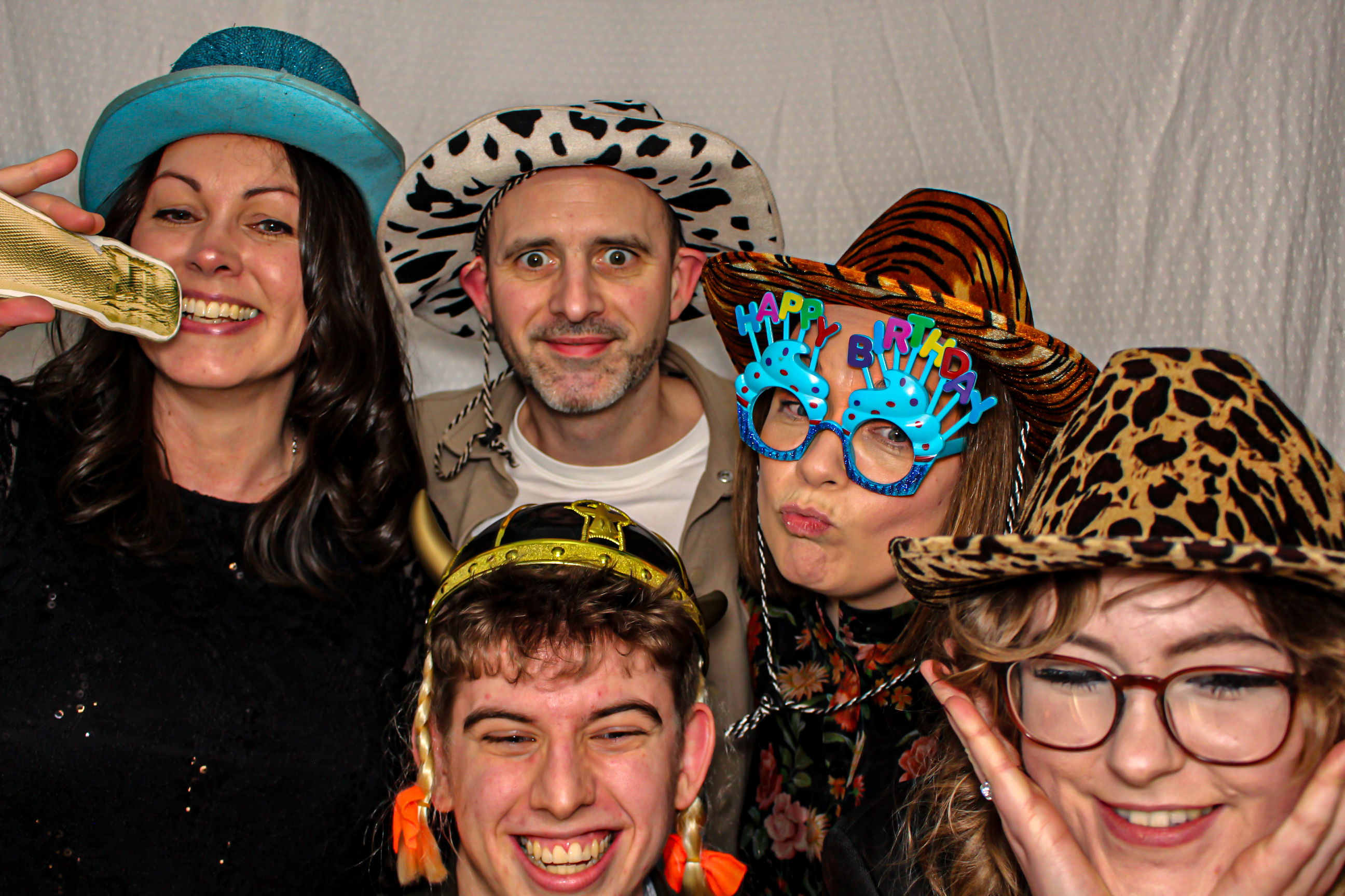 Hallie's 18th Birthday Party | View more photos from the event at gallery.capturecube.co.uk/u/Capture-Cube/Hallies-18th-Birthday-Party