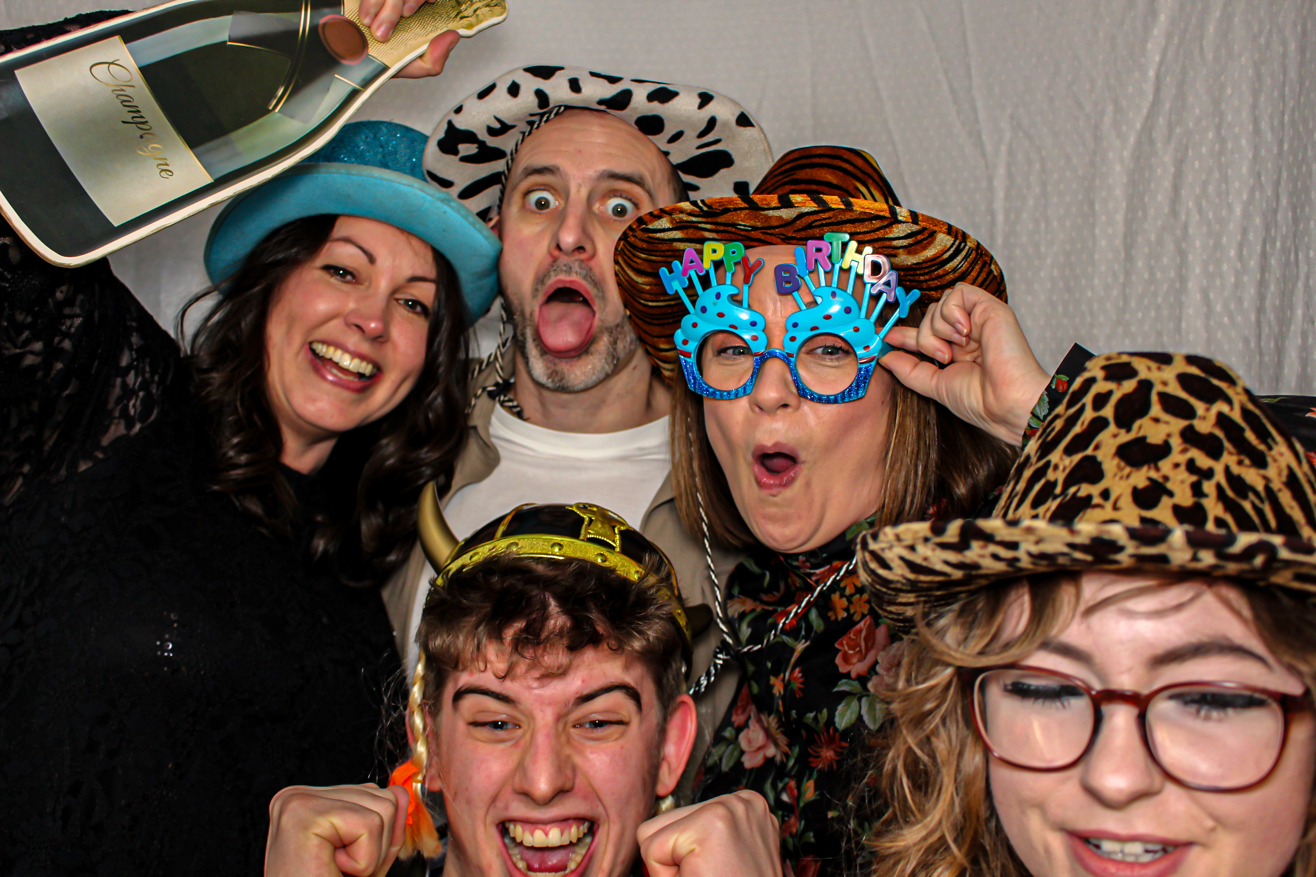 Hallie's 18th Birthday Party | View more photos from the event at gallery.capturecube.co.uk/u/Capture-Cube/Hallies-18th-Birthday-Party
