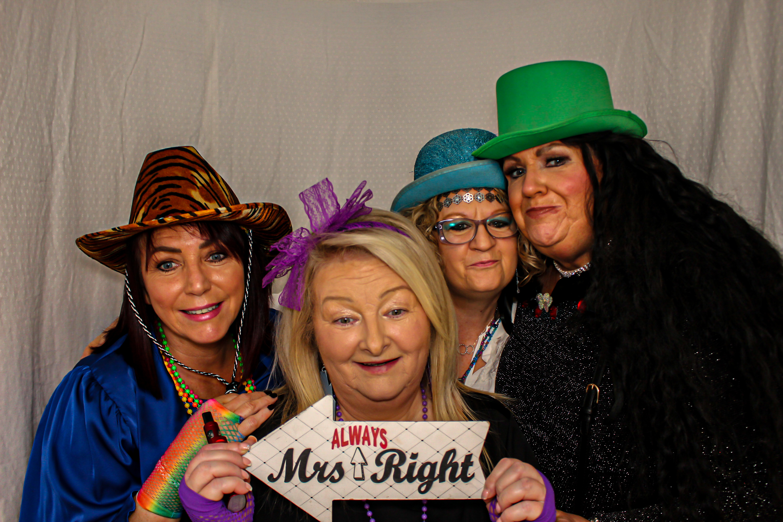 Heather & Robin's 60th Birthday Party | View more photos from the event at gallery.capturecube.co.uk/u/Capture-Cube/Heather-Robins-60th-Birthday-Party