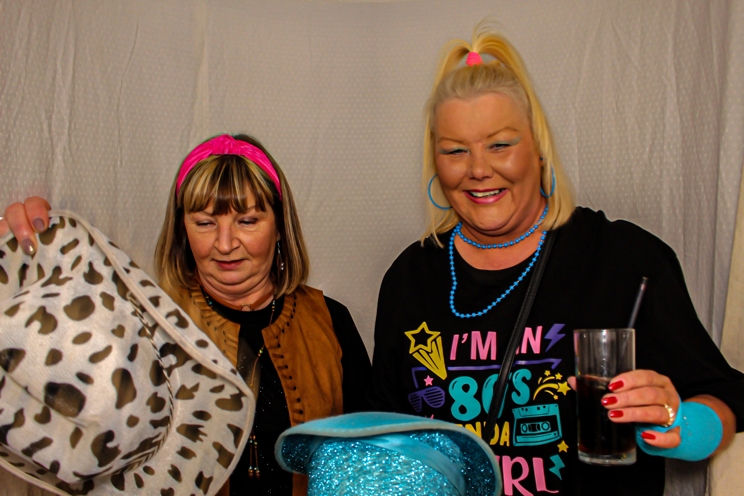 Heather & Robin's 60th Birthday Party | View more photos from the event at gallery.capturecube.co.uk/u/Capture-Cube/Heather-Robins-60th-Birthday-Party