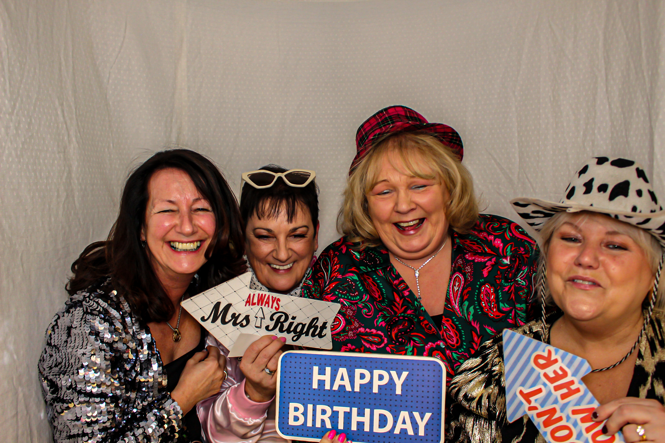Heather & Robin's 60th Birthday Party | View more photos from the event at gallery.capturecube.co.uk/u/Capture-Cube/Heather-Robins-60th-Birthday-Party