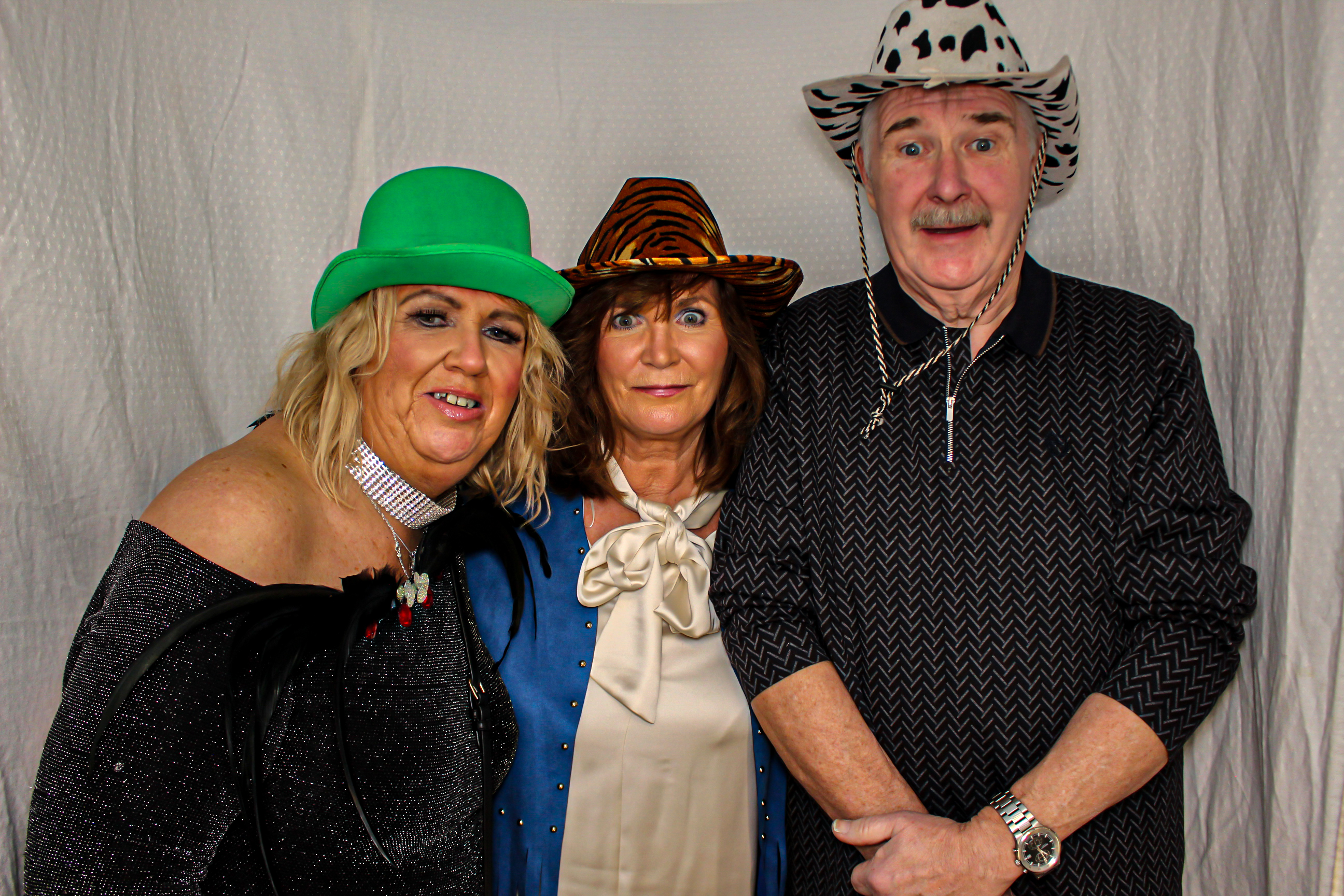 Heather & Robin's 60th Birthday Party | View more photos from the event at gallery.capturecube.co.uk/u/Capture-Cube/Heather-Robins-60th-Birthday-Party