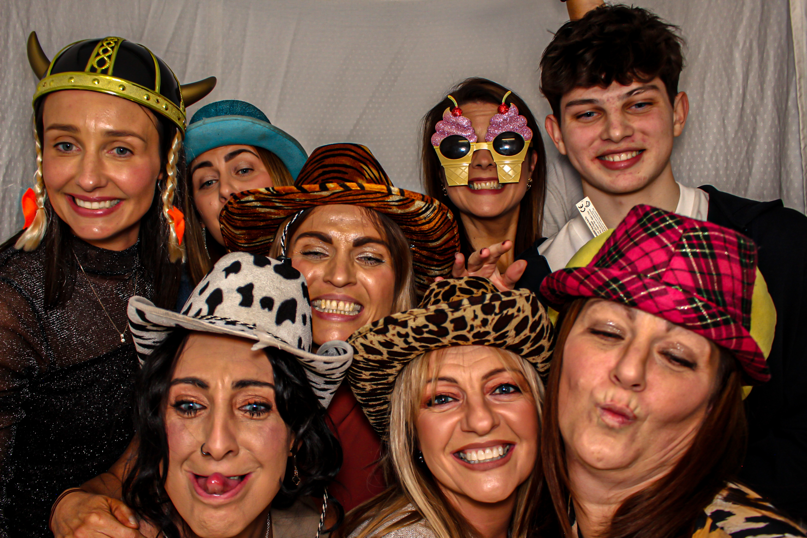 Padraig's 18th Birthday Party | View more photos from the event at gallery.capturecube.co.uk/u/Capture-Cube/Padraigs-18th-Birthday-Party