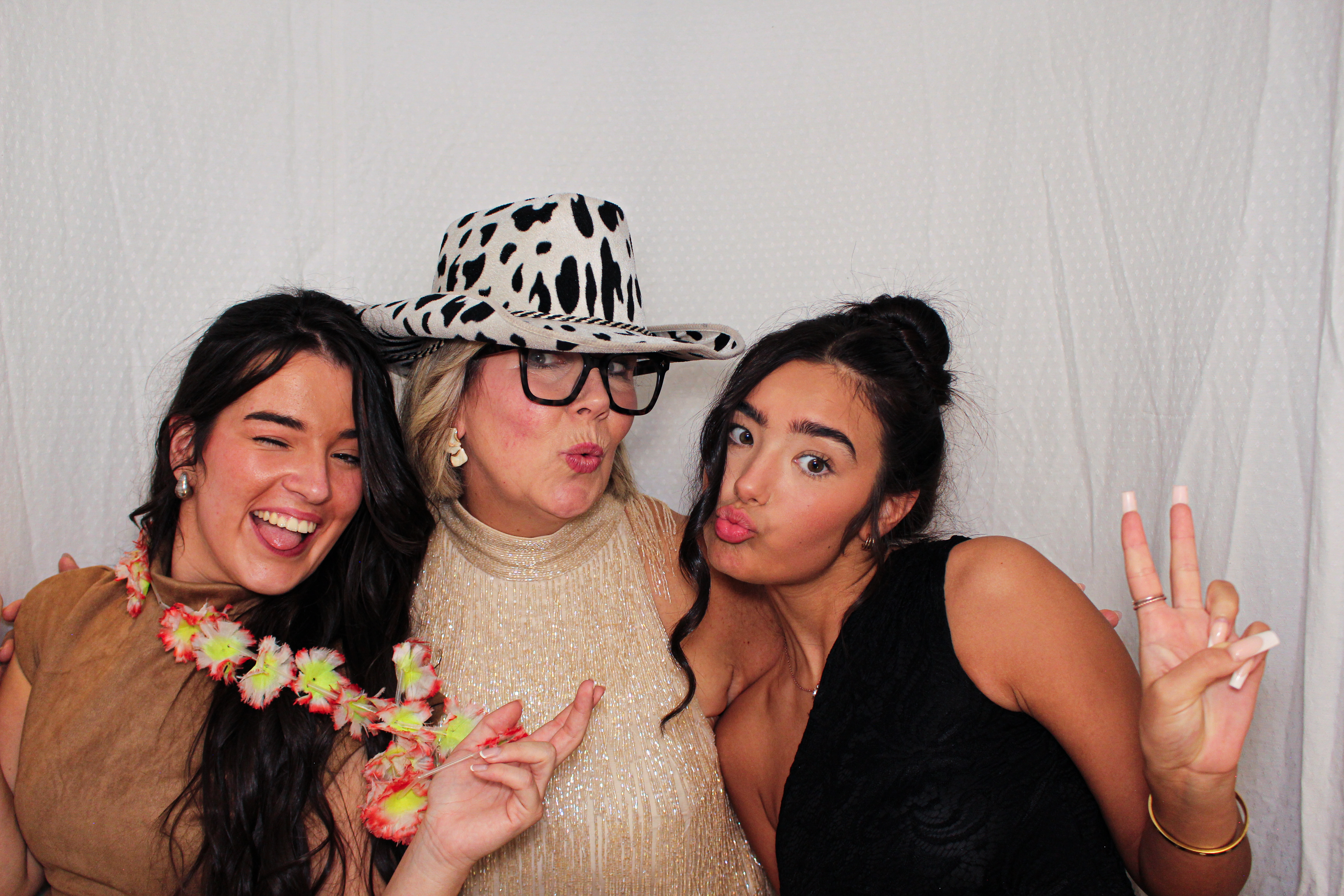 Rayanne's 60th Birthday Party | View more photos from the event at gallery.capturecube.co.uk/u/Capture-Cube/Rayannes-60th-Birthday-Party