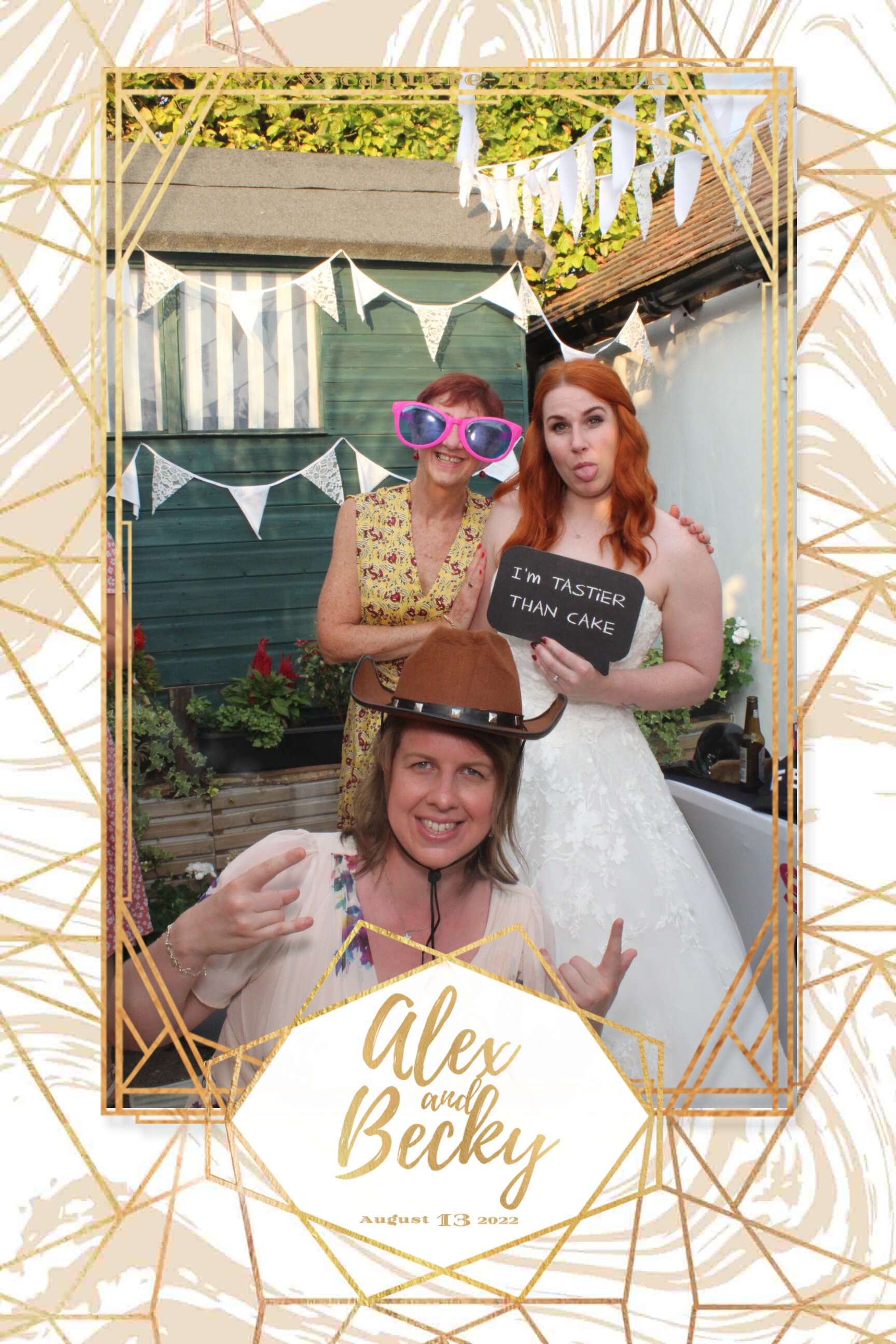 Becky & Alex | View more photos from the event at gallery.capture-me.co.uk/u/Capture-me/Becky-Alex