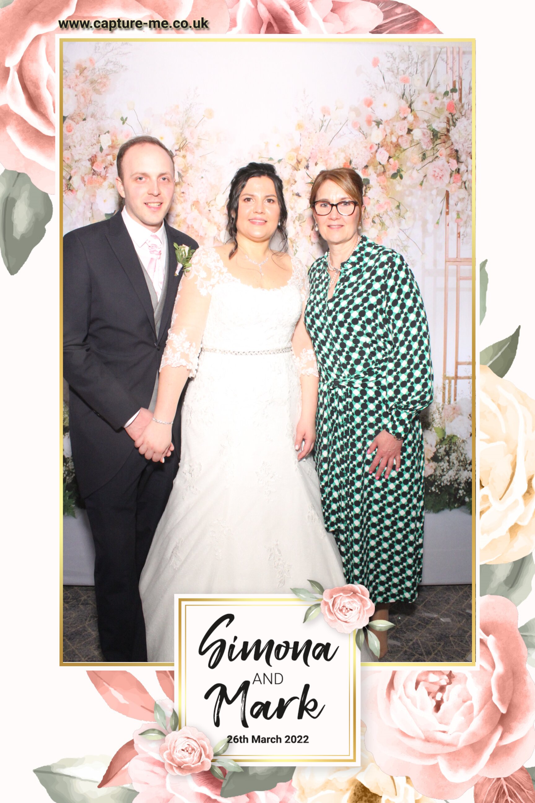 MR & Mrs Waring | View more photos from the event at gallery.capture-me.co.uk/u/Capture-me/MR-Mrs-Waring