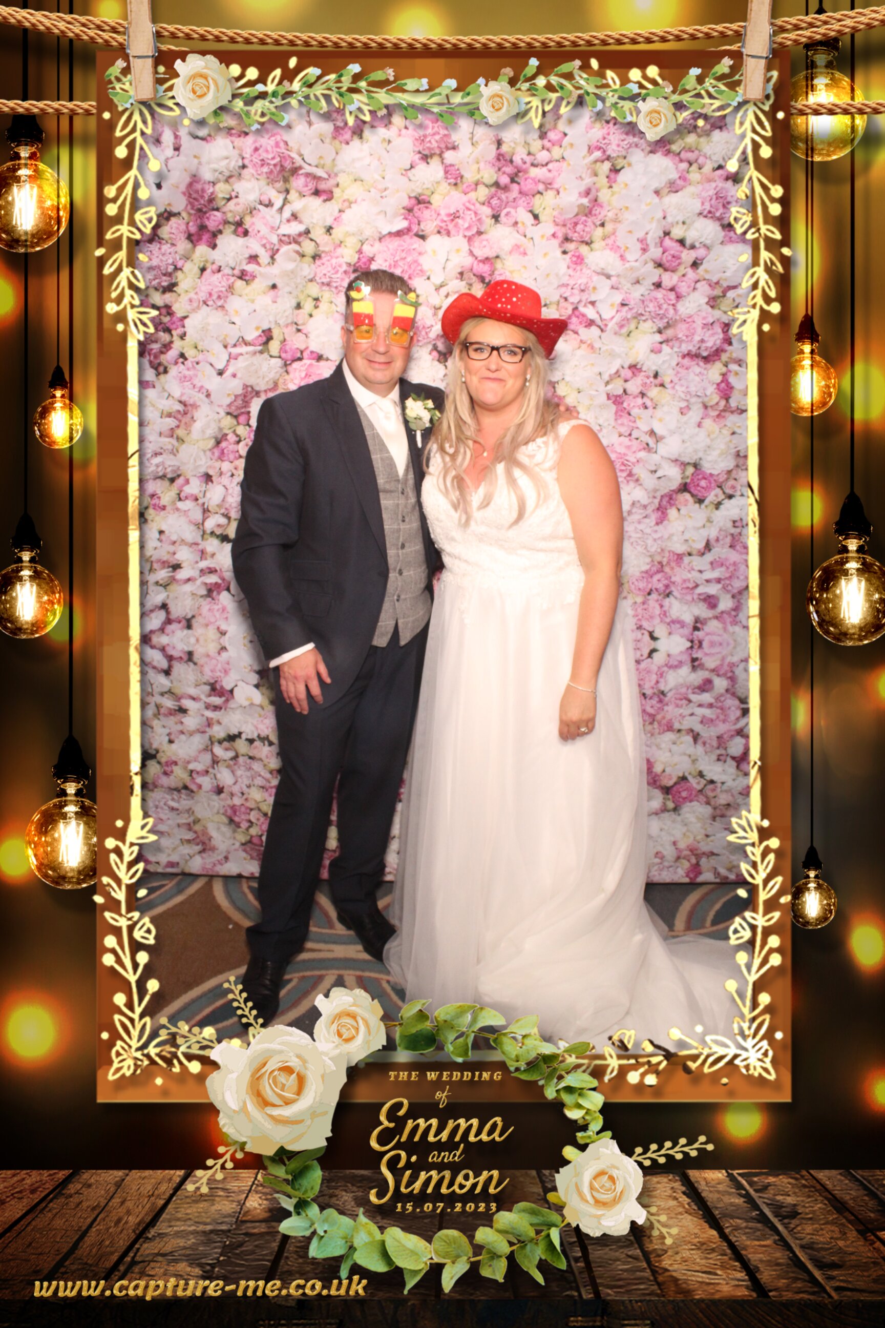 Emma & Simons Wedding | View more photos from the event at gallery.capture-me.co.uk/u/Capture-me/Emma-Simons-Wedding