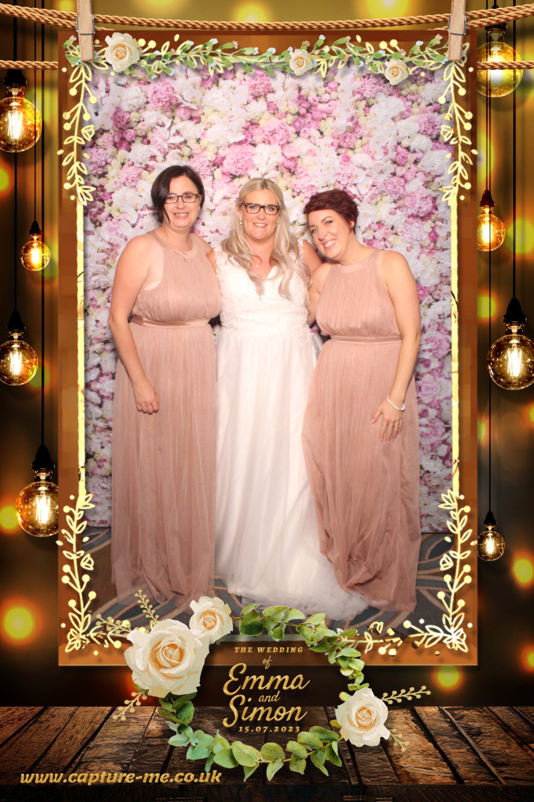 Emma & Simons Wedding | View more photos from the event at gallery.capture-me.co.uk/u/Capture-me/Emma-Simons-Wedding