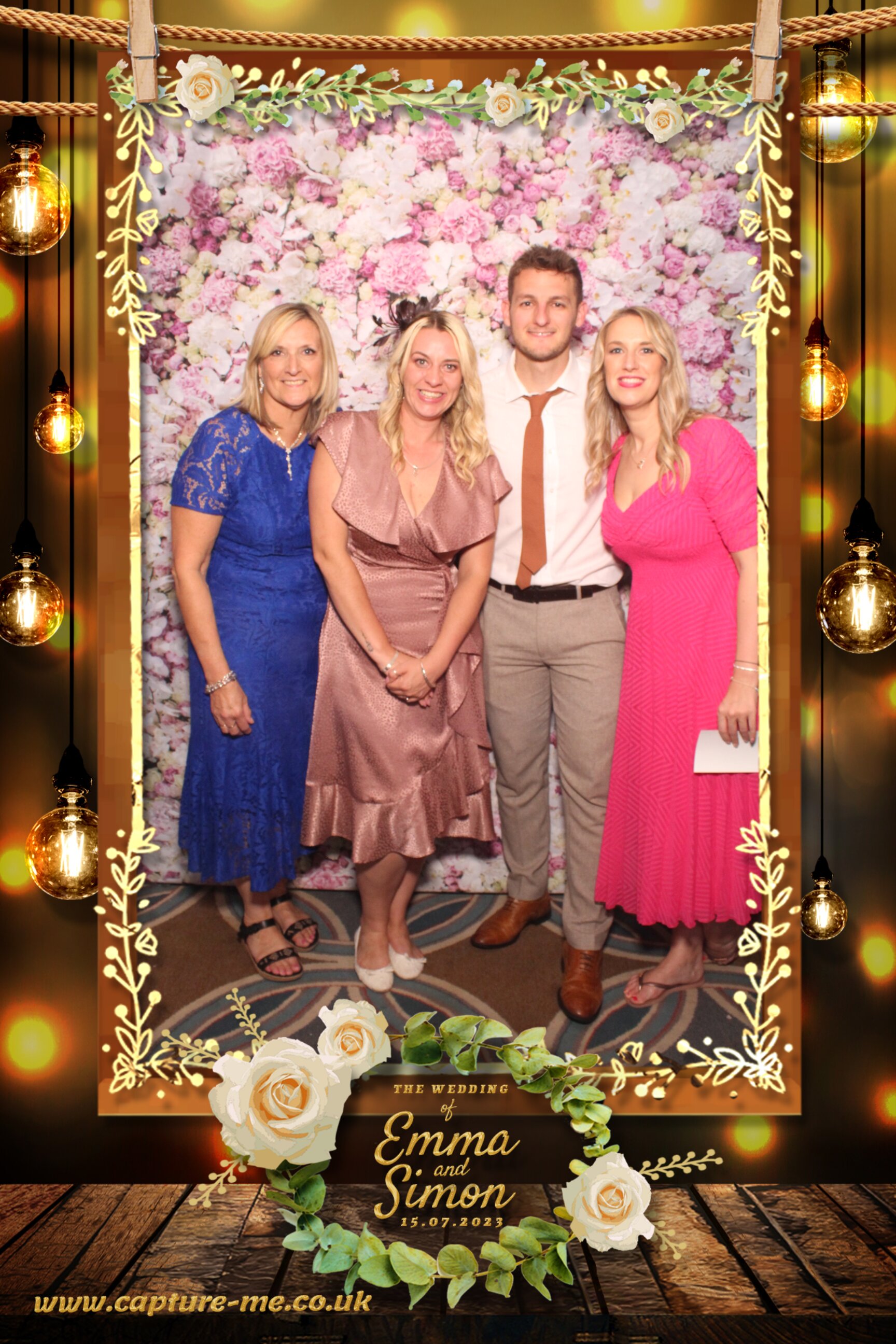 Emma & Simons Wedding | View more photos from the event at gallery.capture-me.co.uk/u/Capture-me/Emma-Simons-Wedding