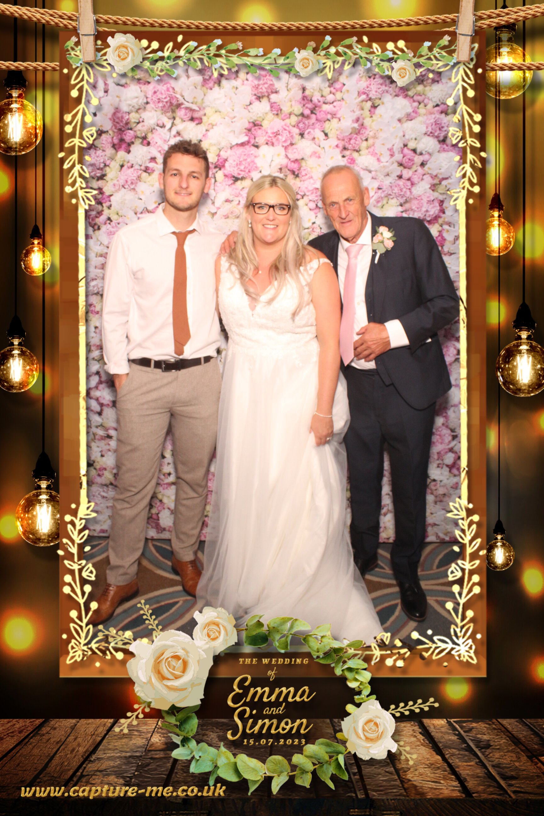 Emma & Simons Wedding | View more photos from the event at gallery.capture-me.co.uk/u/Capture-me/Emma-Simons-Wedding