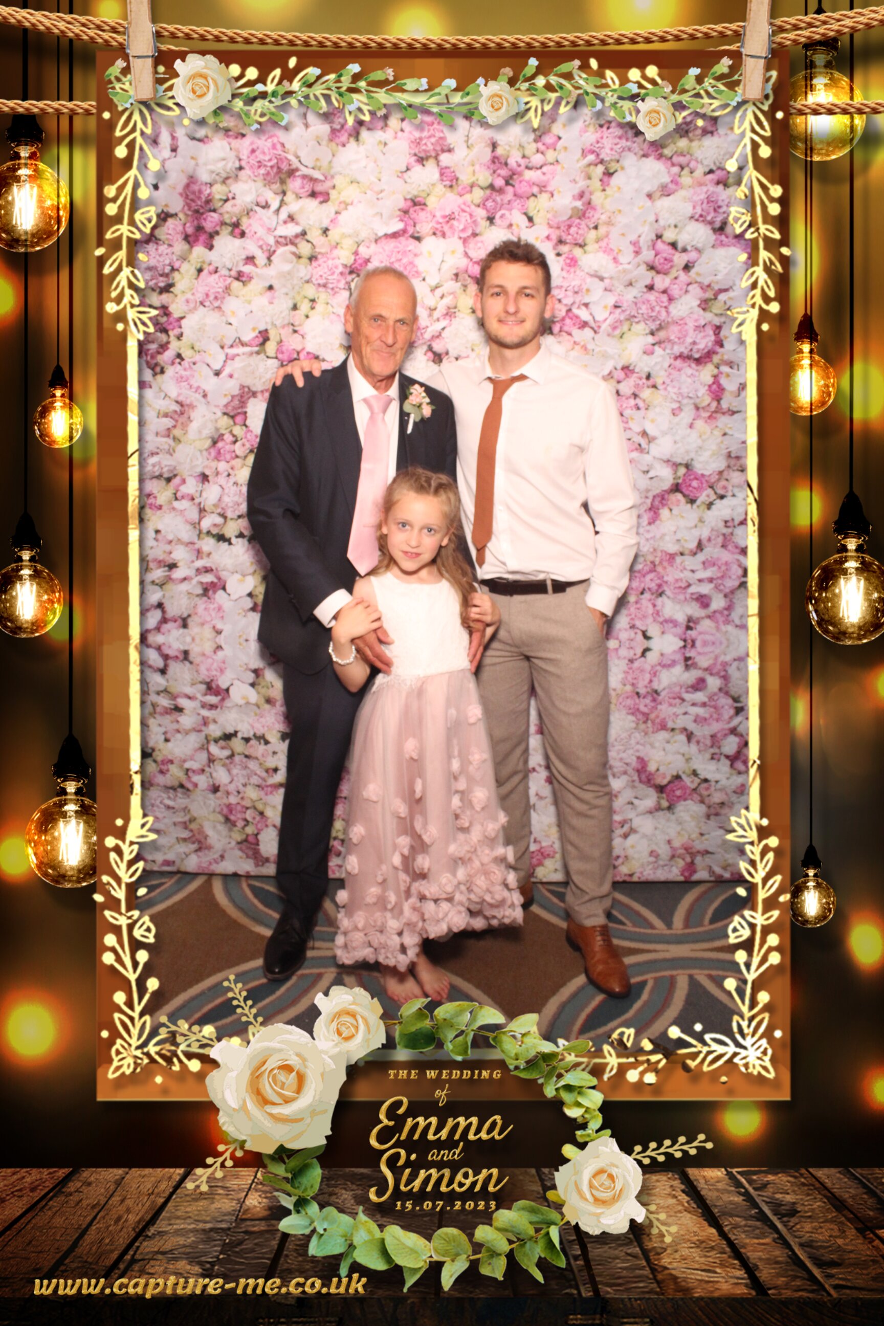 Emma & Simons Wedding | View more photos from the event at gallery.capture-me.co.uk/u/Capture-me/Emma-Simons-Wedding