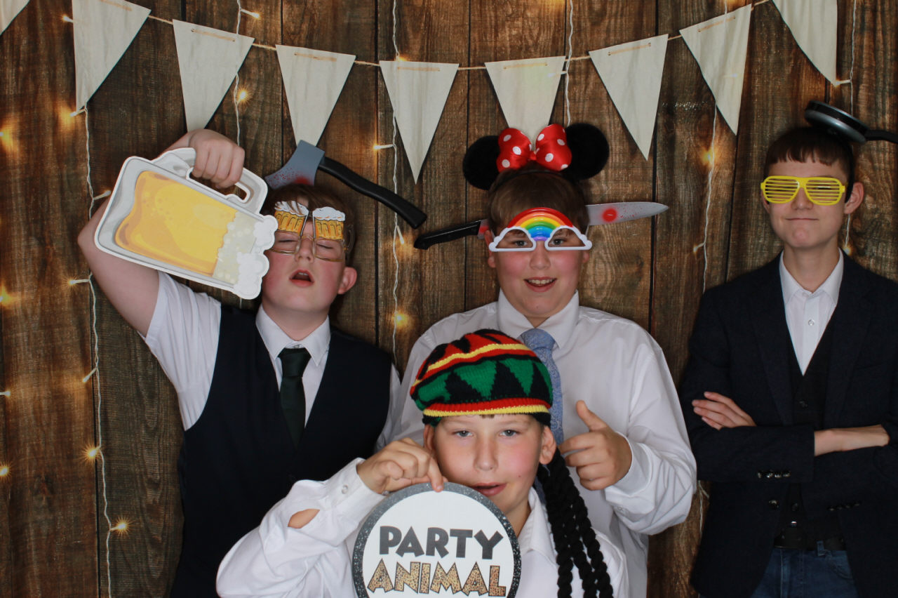 Mr & Mrs Ward Wedding | View more photos from the event at v1.boothgallery.com/u/ClicksPhotobooth/Mr-Mrs-Ward-Wedding