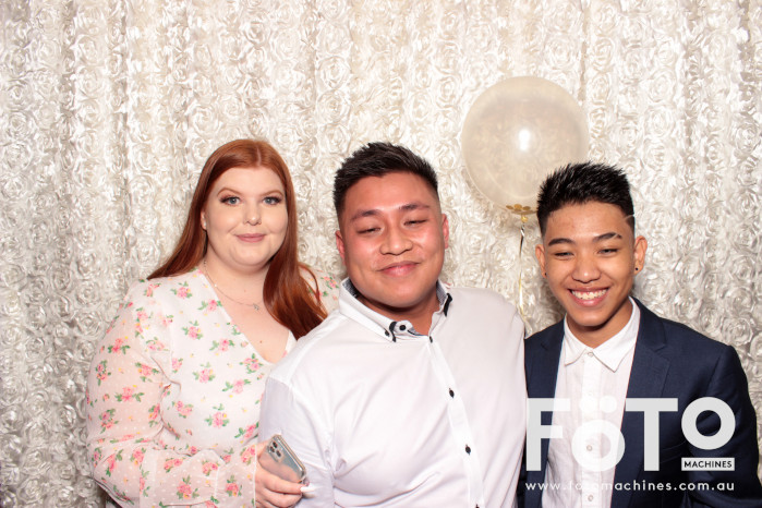 Dinh & Andrea's Engagement | View more photos from the event at gallery.fotomachines.com.au/u/FOTOMachines/Dinh-Andreas-Engagement