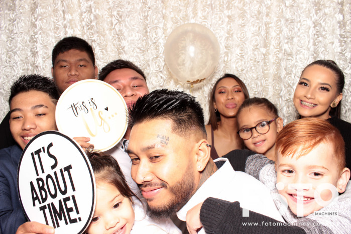 Dinh & Andrea's Engagement | View more photos from the event at gallery.fotomachines.com.au/u/FOTOMachines/Dinh-Andreas-Engagement