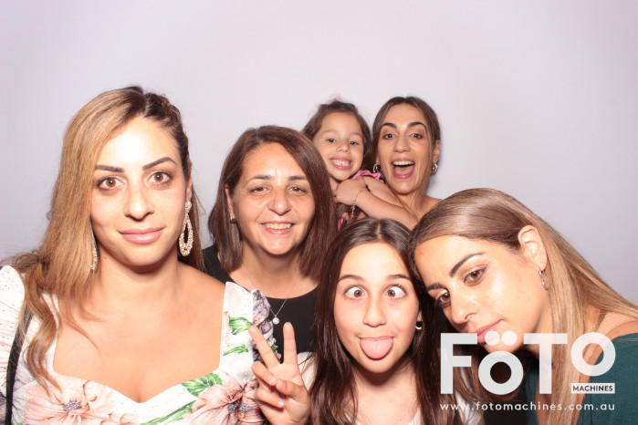 Dom's 30th | View more photos from the event at gallery.fotomachines.com.au/u/FOTOMachines/Doms-30th