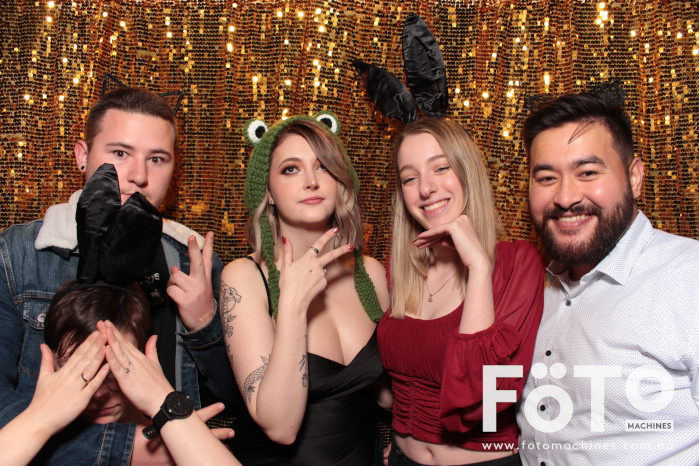 Nikki's 21st | View more photos from the event at gallery.fotomachines.com.au/u/FOTOMachines/Nikkis-21st