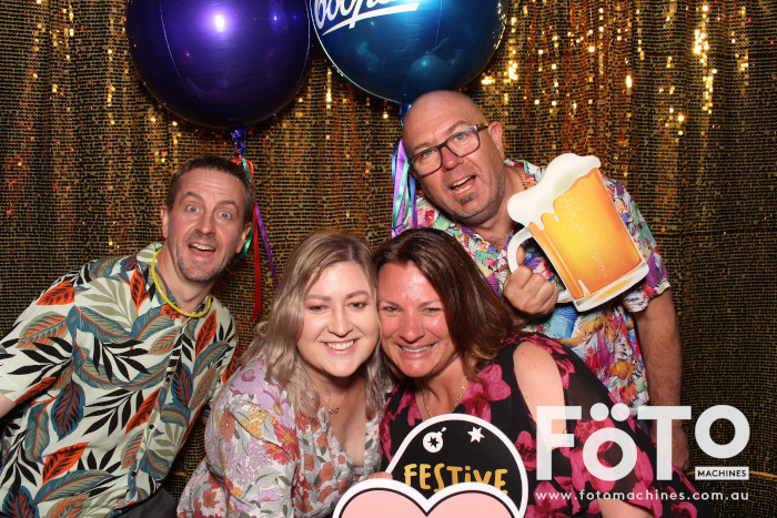 Coopers Christmas Party | View more photos from the event at gallery.fotomachines.com.au/u/FOTOMachines/Coopers-Christmas-Party