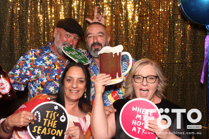 Coopers Christmas Party | View more photos from the event at gallery.fotomachines.com.au/u/FOTOMachines/Coopers-Christmas-Party