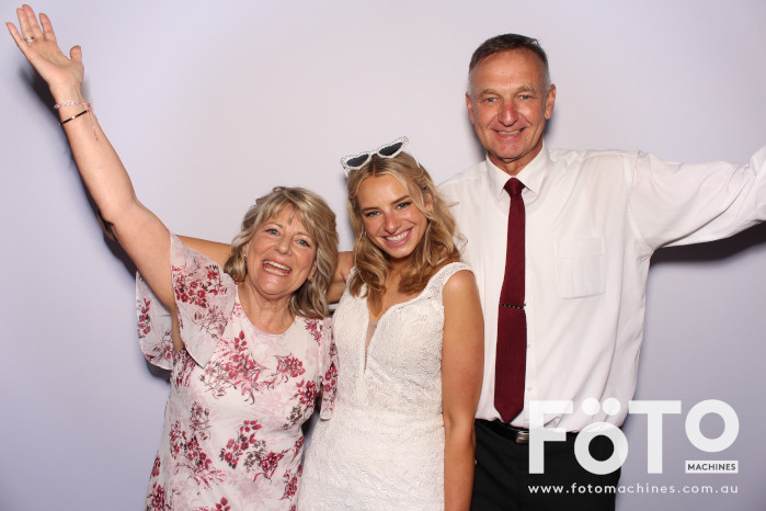The Felgates | View more photos from the event at gallery.fotomachines.com.au/u/FOTOMachines/The-Felgates