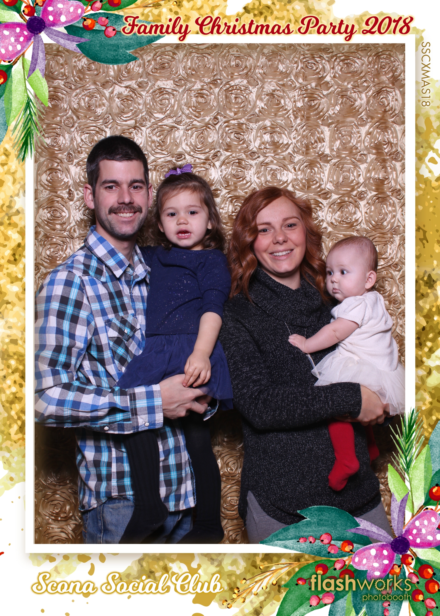 Scona Social Club Family Christmas Party | View more photos from the event at gallery.flashworksphotobooth.com/u/FlashworksPhotoboothInc/Scona-Social-Club-Family-Christmas-Party