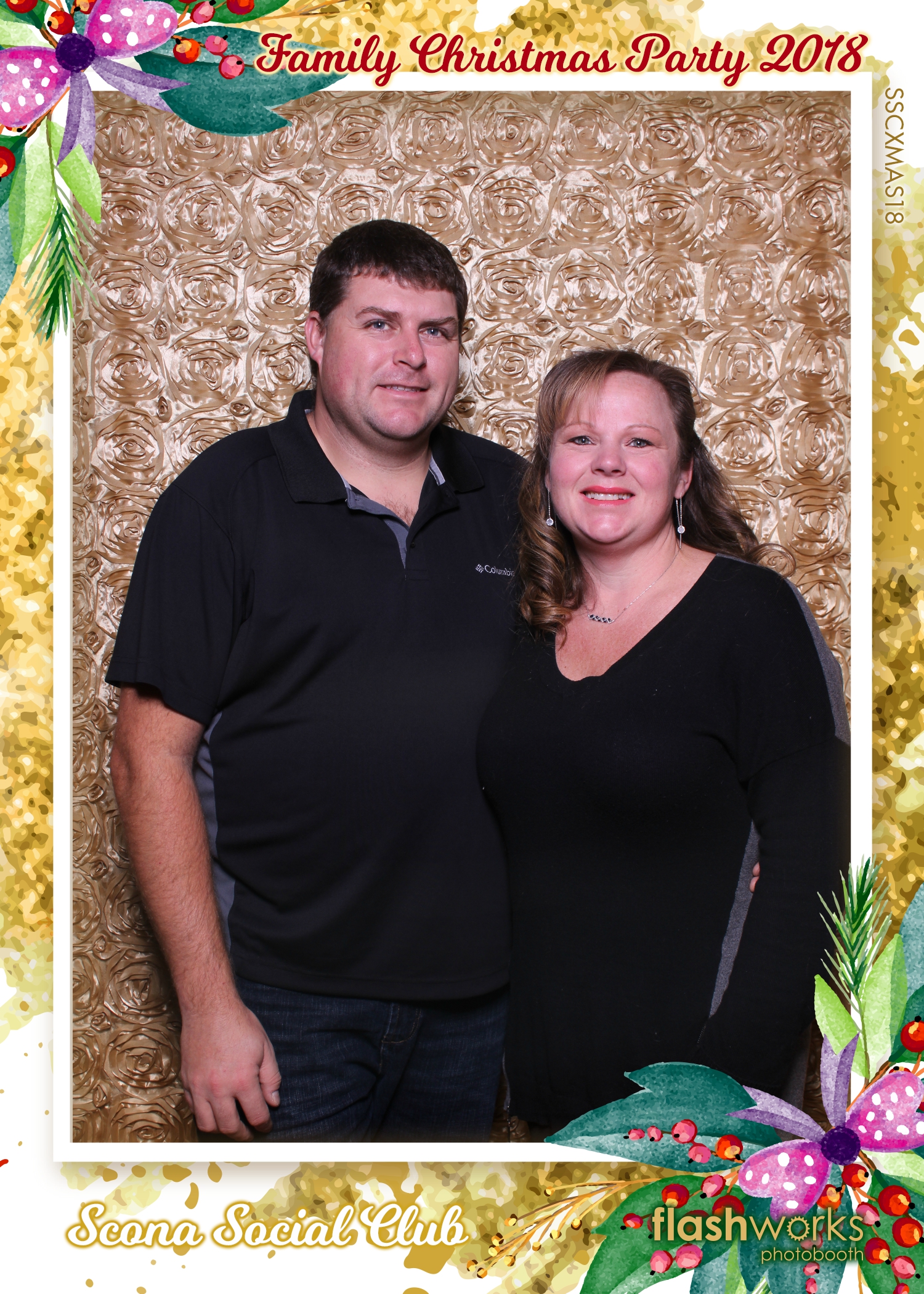 Scona Social Club Family Christmas Party | View more photos from the event at gallery.flashworksphotobooth.com/u/FlashworksPhotoboothInc/Scona-Social-Club-Family-Christmas-Party